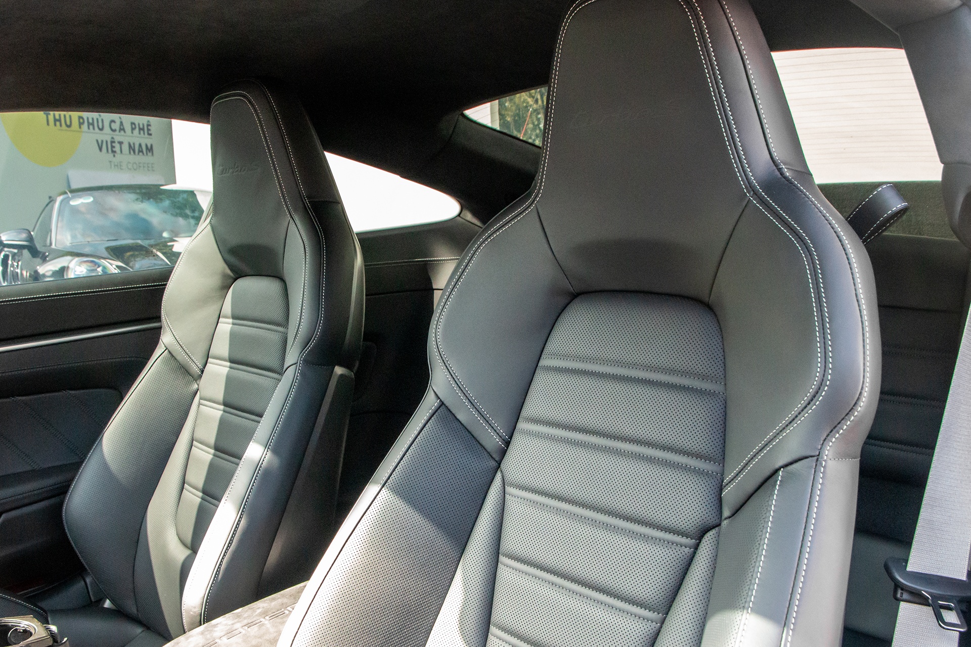 Porsche 911 Turbo S ảnh 12 Porsche 911 Turbo S anh 12
