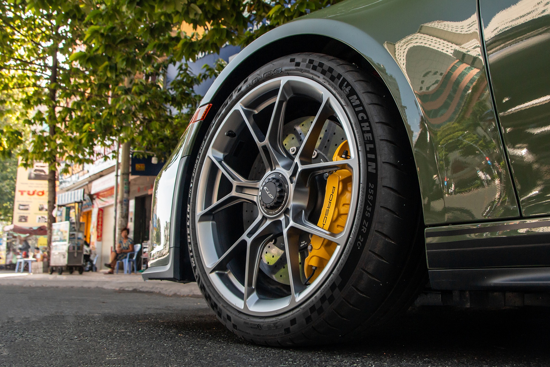 Porsche 911 GT3 2022 anh 3