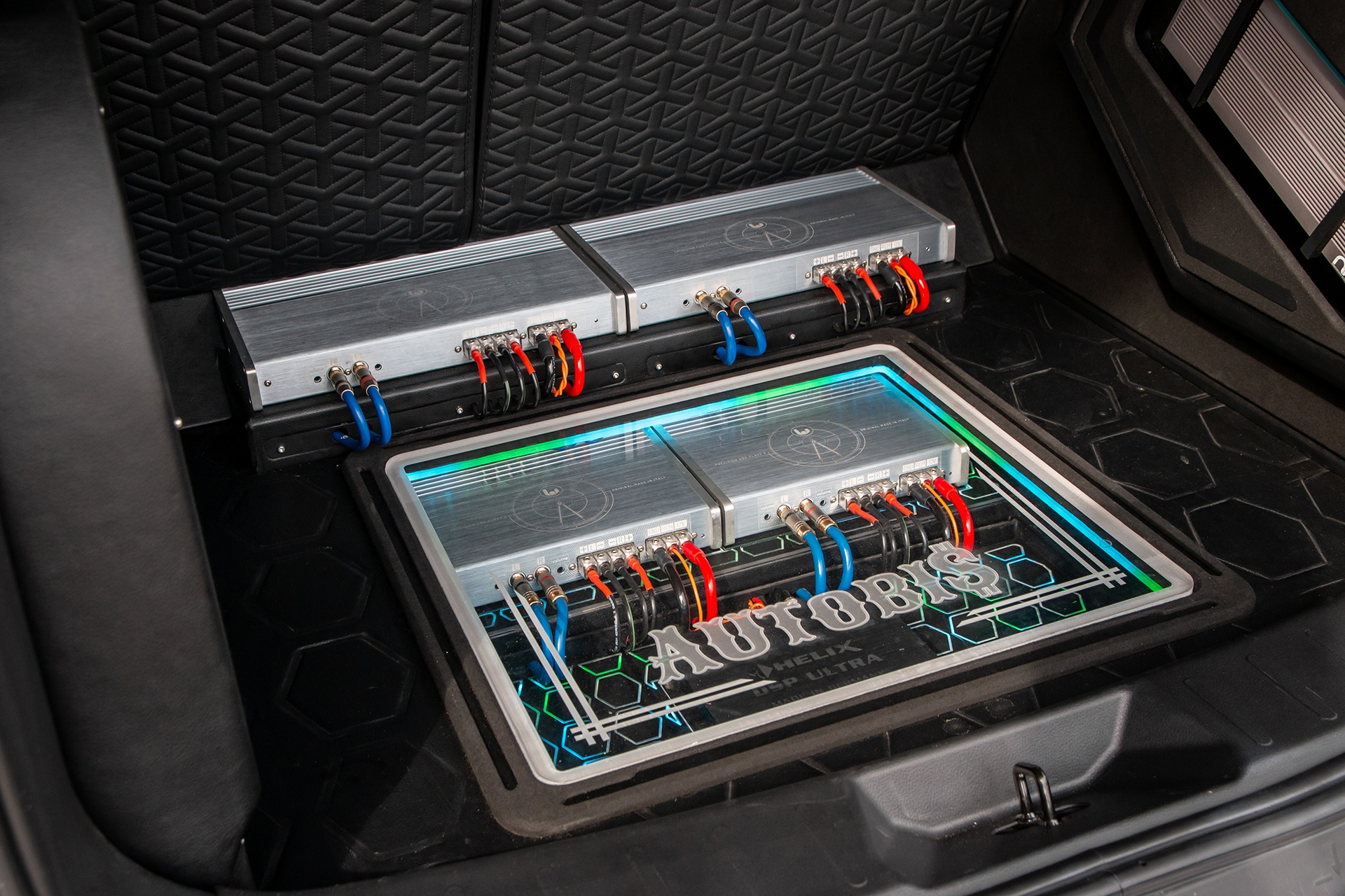 VinFast VF e34 độ dàn loa 400 triệu đồng tại TP.HCM ảnh 6 VinFast VF e34 do dan loa 400 trieu dong tai TP.HCM anh 6