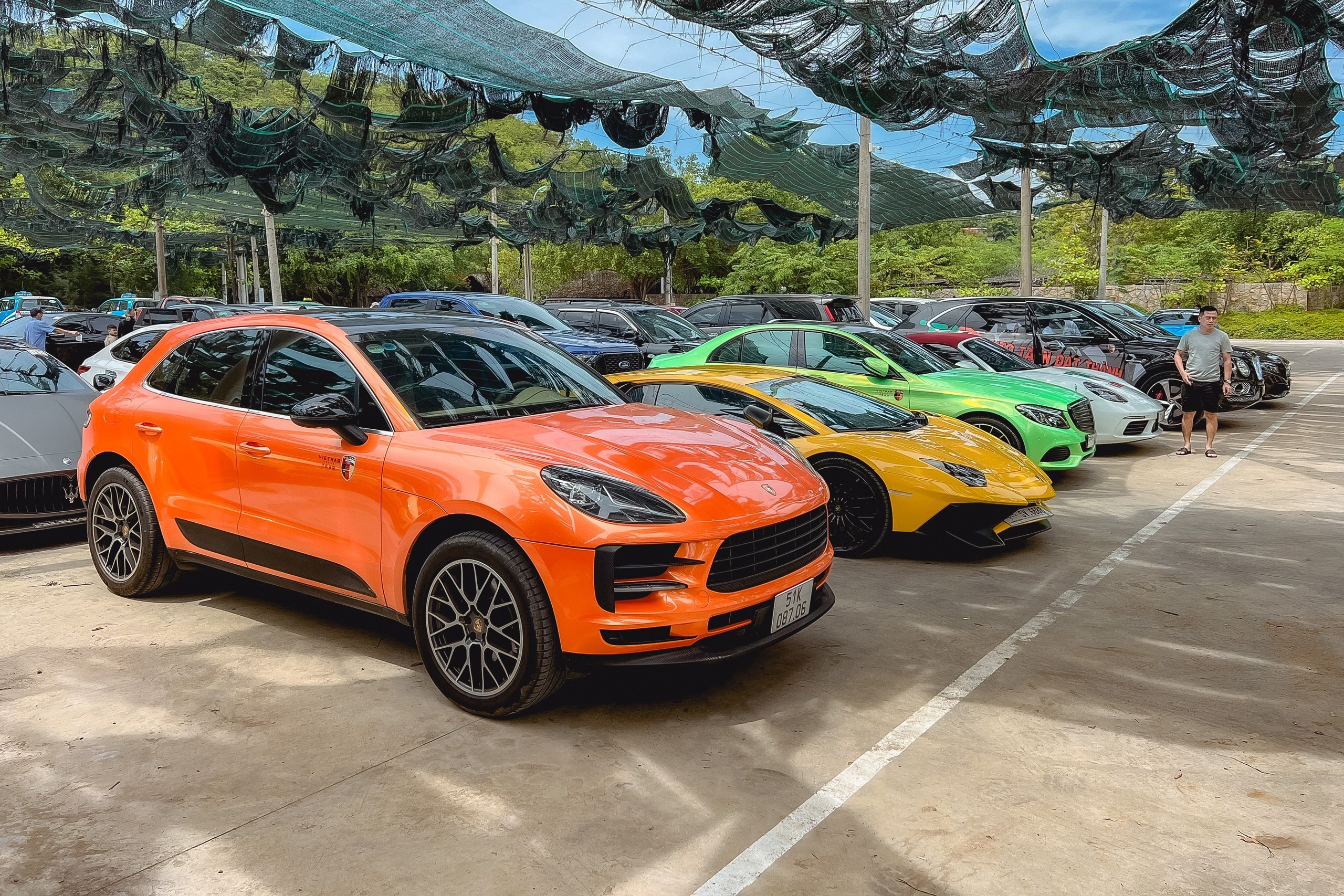 Lamborghini Aventador SV anh 9