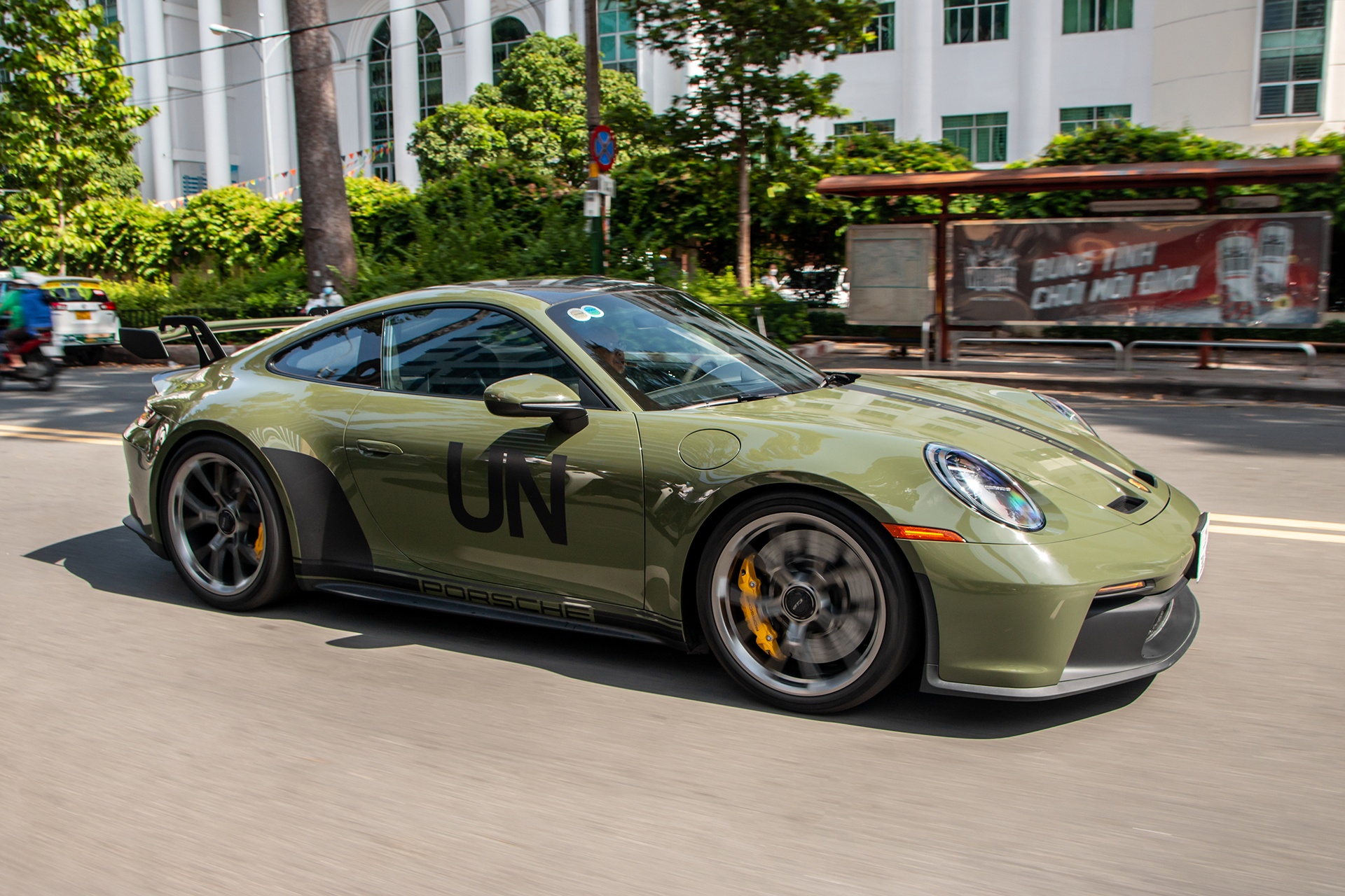 Chi tiet Porsche 911 GT3 2022 trang bi so san dau tien tai Viet Nam hinh anh