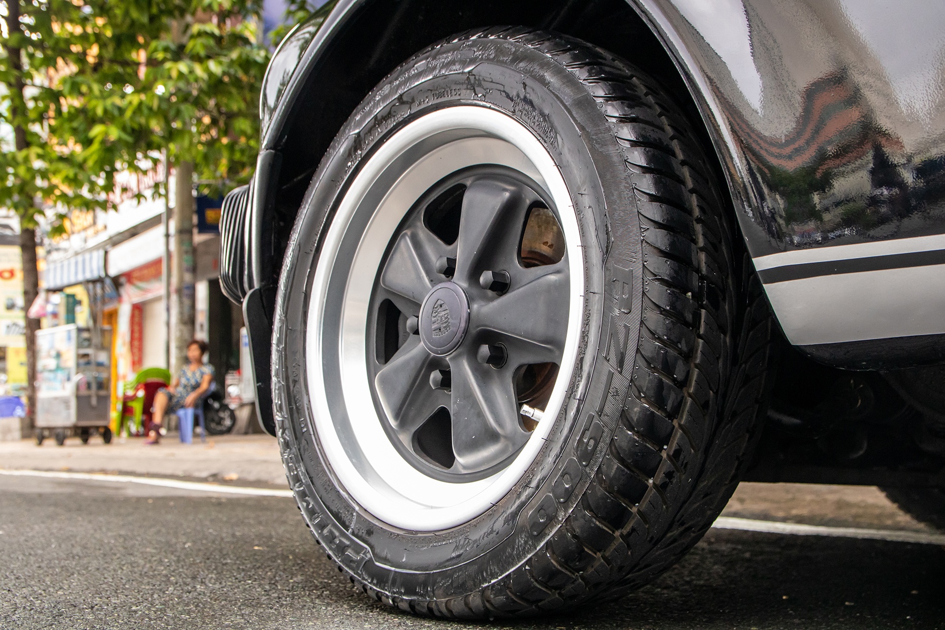 Porsche 930 Carrera anh 8