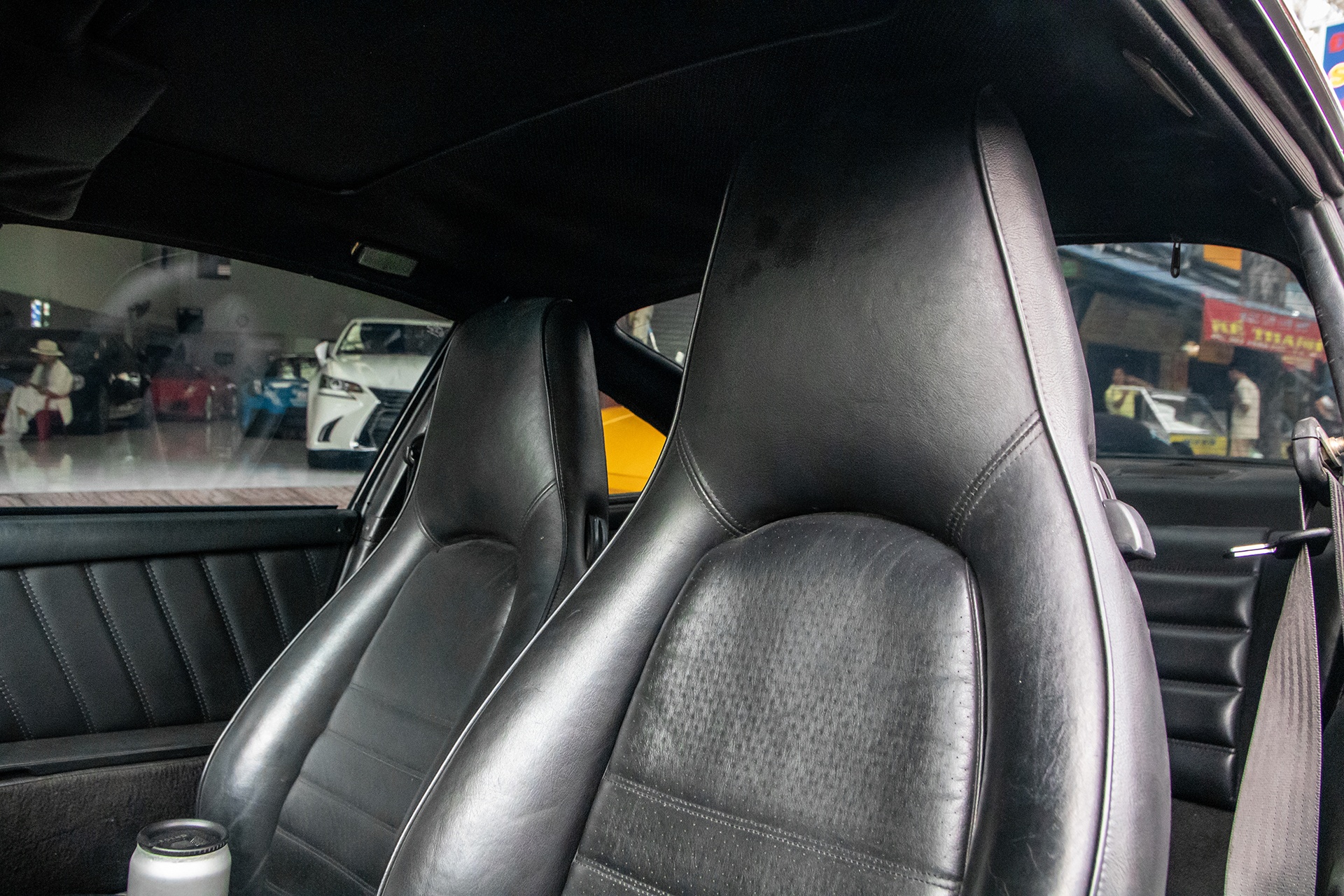 Porsche 930 Carrera anh 11