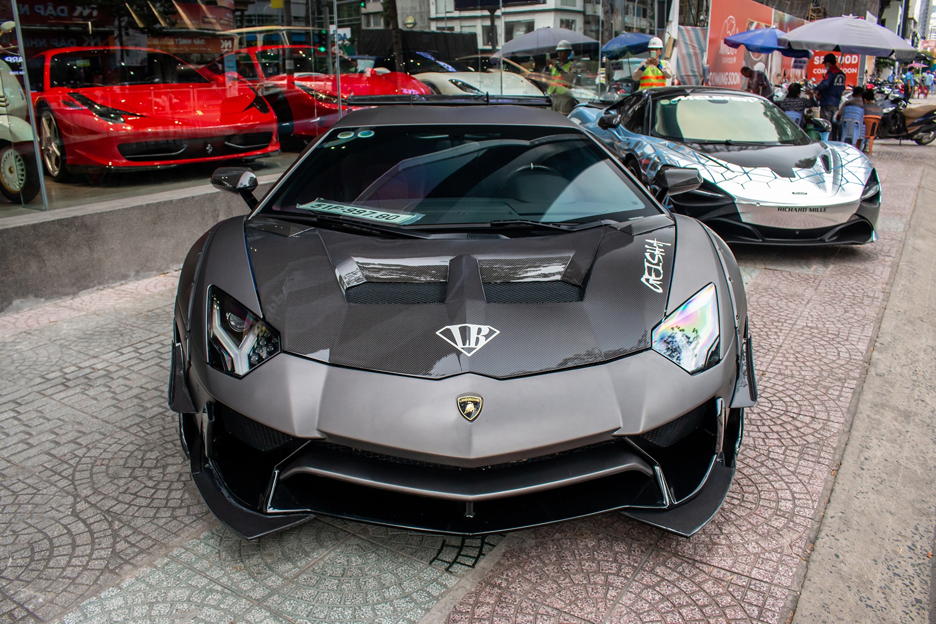Lamborghini Aventador anh 4