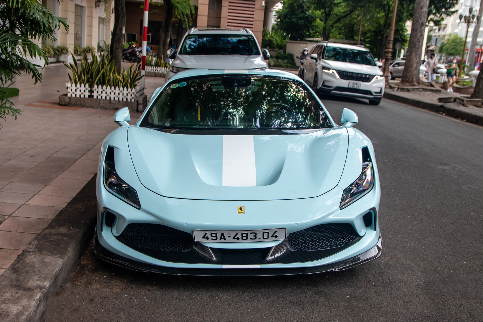 Ferrari F8 Spider anh 3