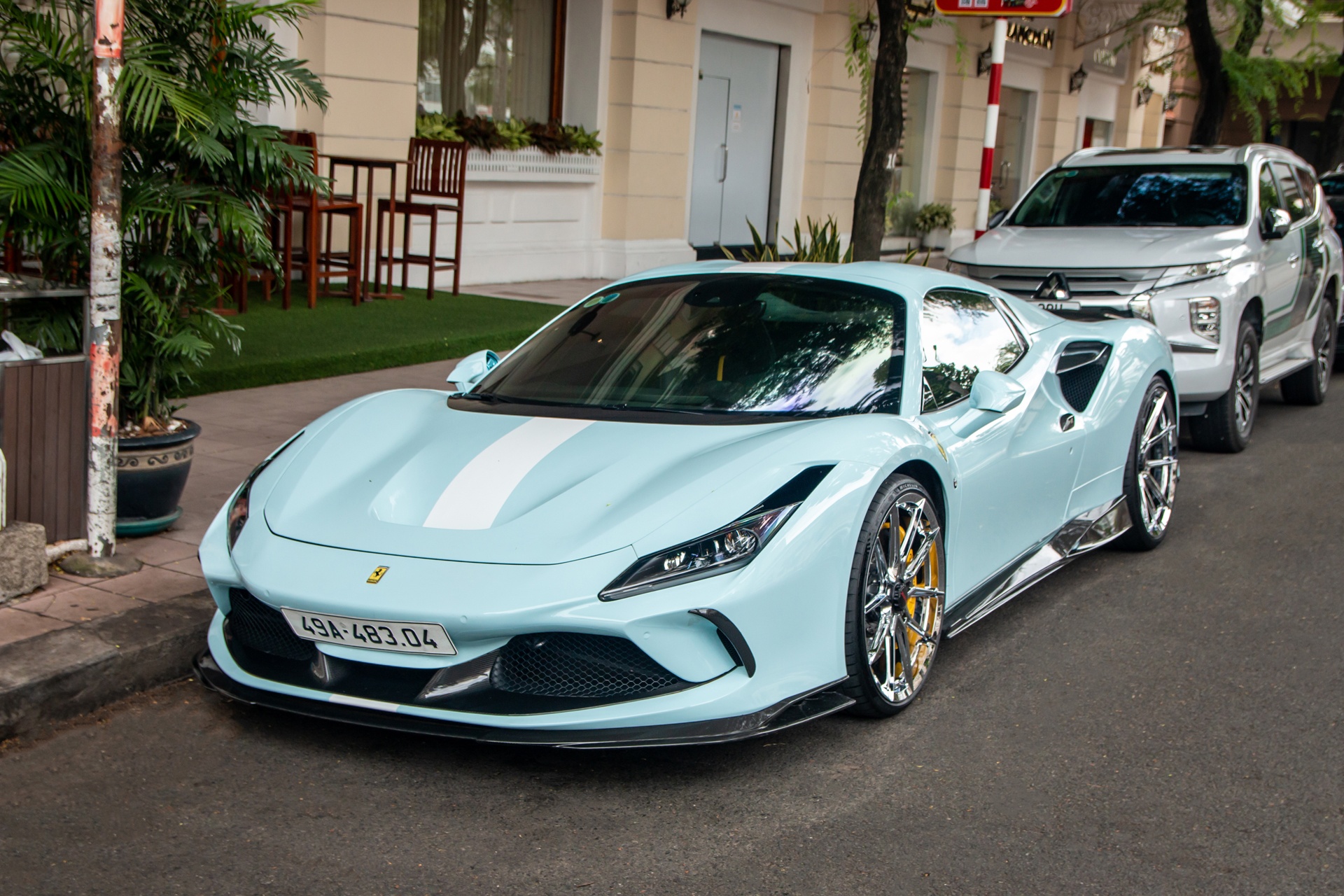Ferrari F8 Spider anh 1