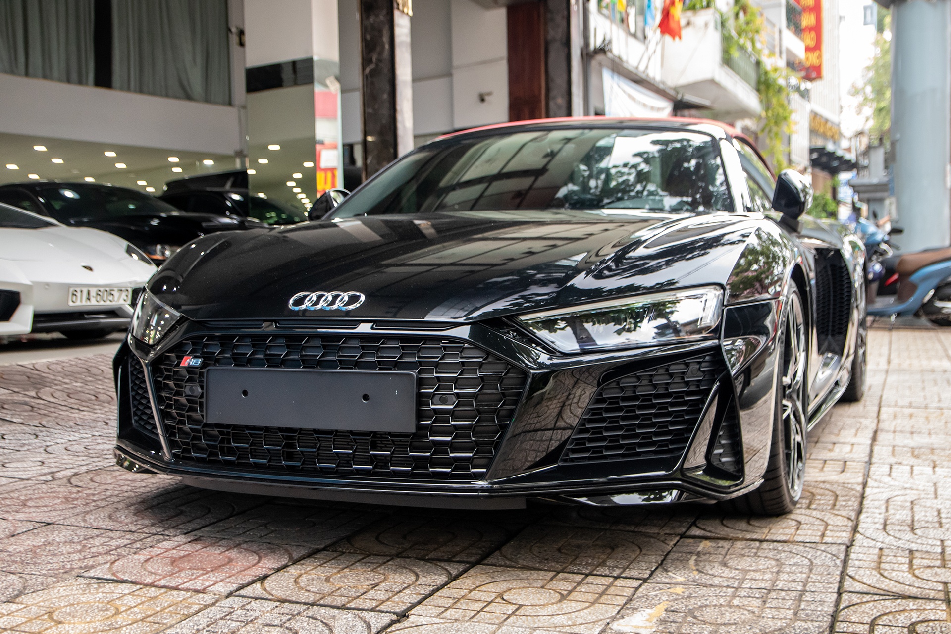 Audi R8 V10 Spyder anh 3