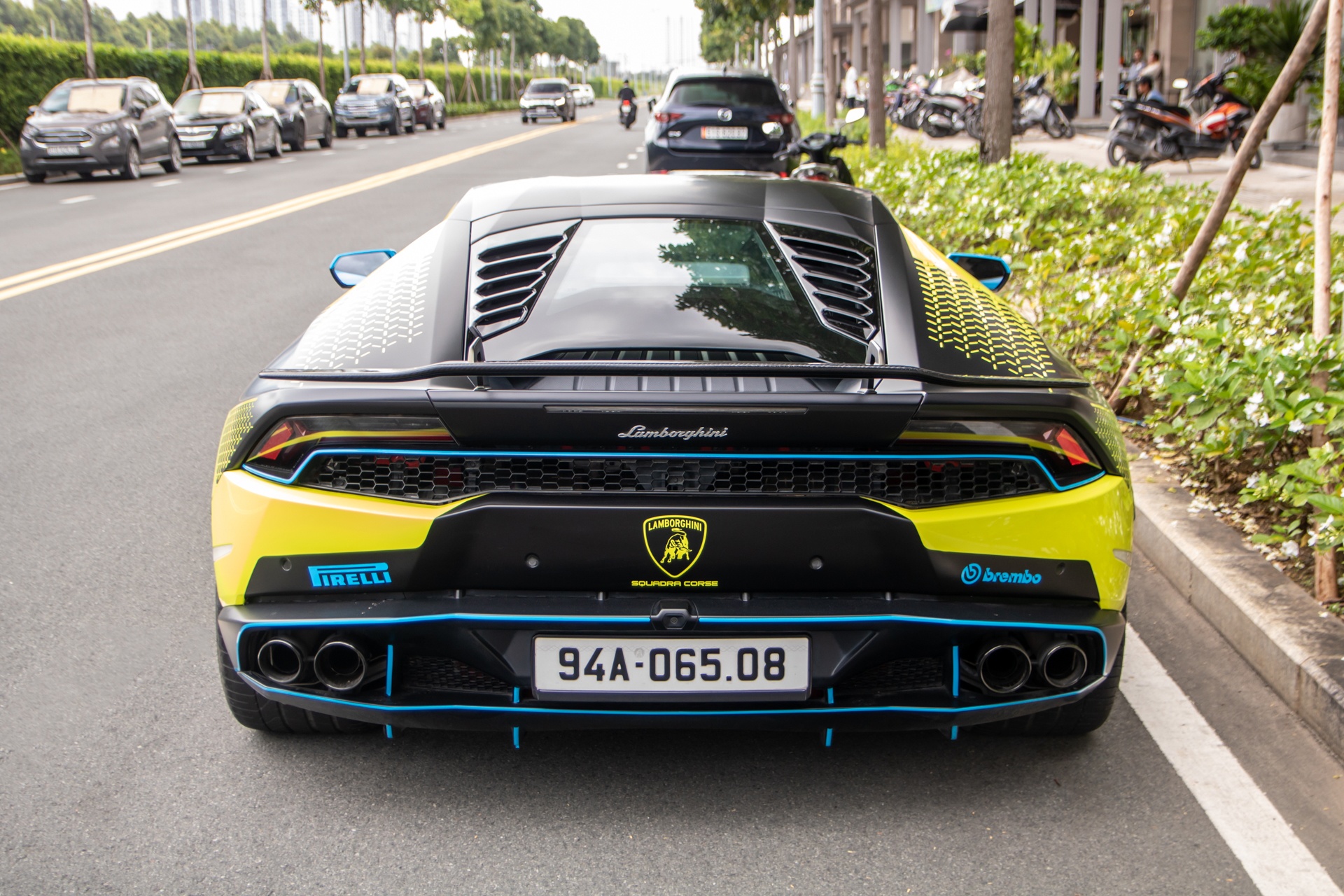 Lamborghini Huracan anh 8