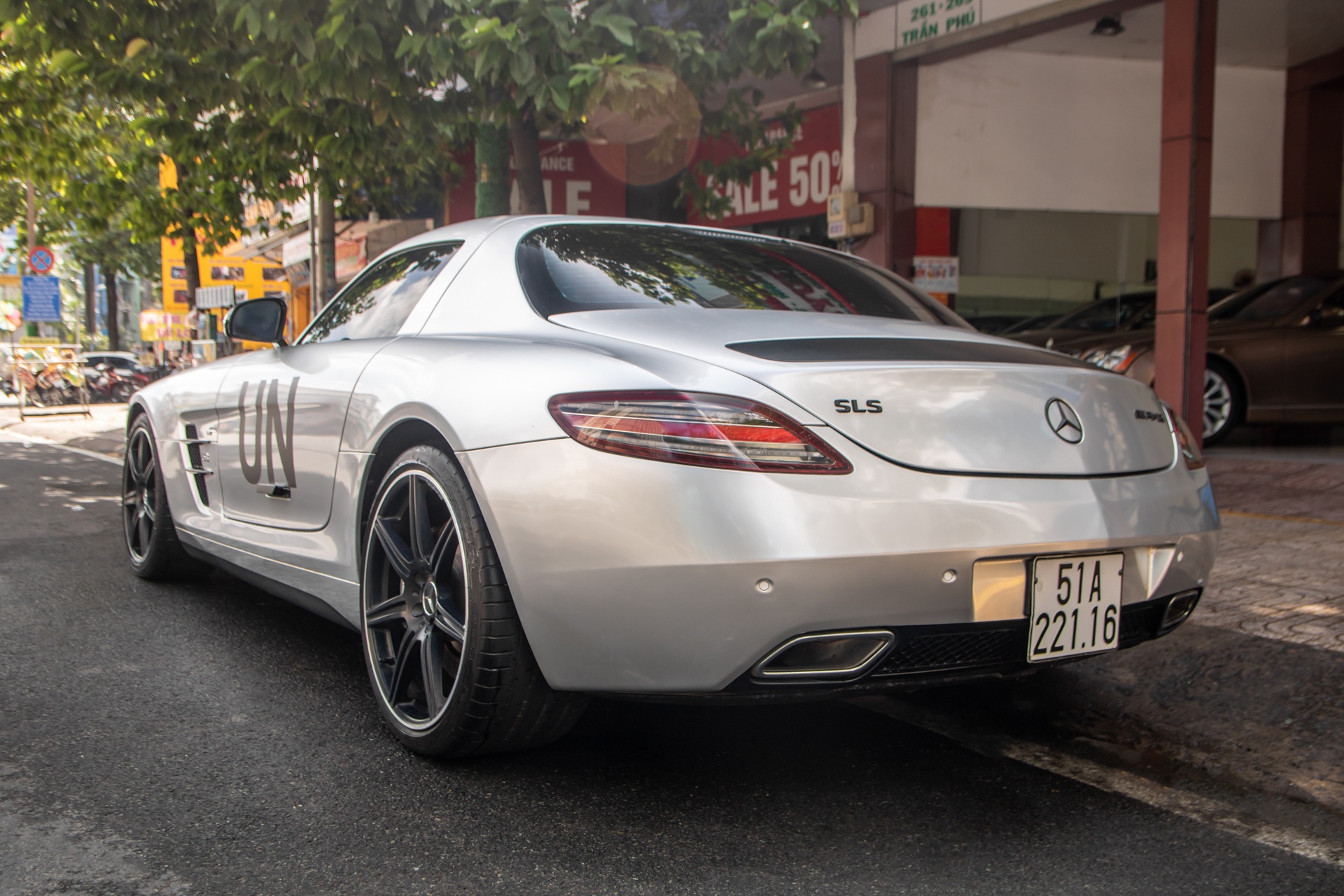 Mercedes-AMG SLS anh 4