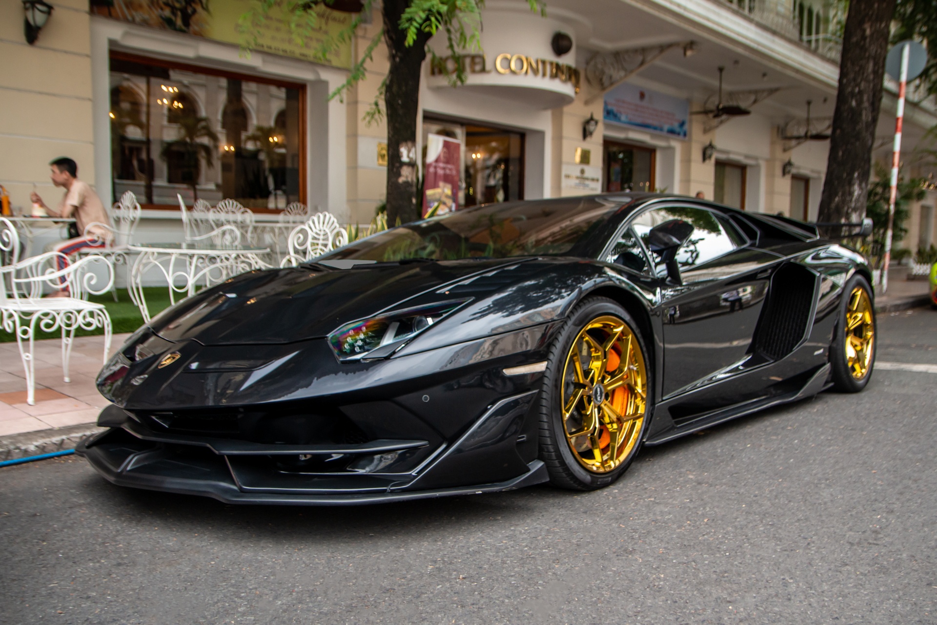 Lamborghini Aventador anh 6