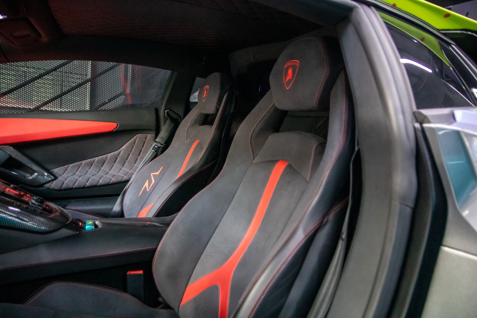 Lamborghini Aventador ảnh 7 Lamborghini Aventador anh 7
