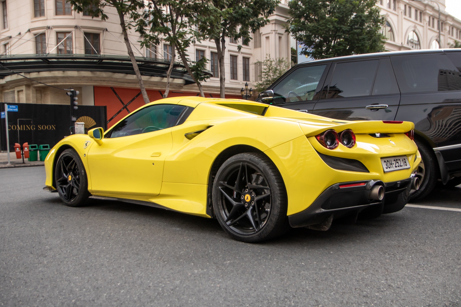 Ferrari F8 Spider anh 9