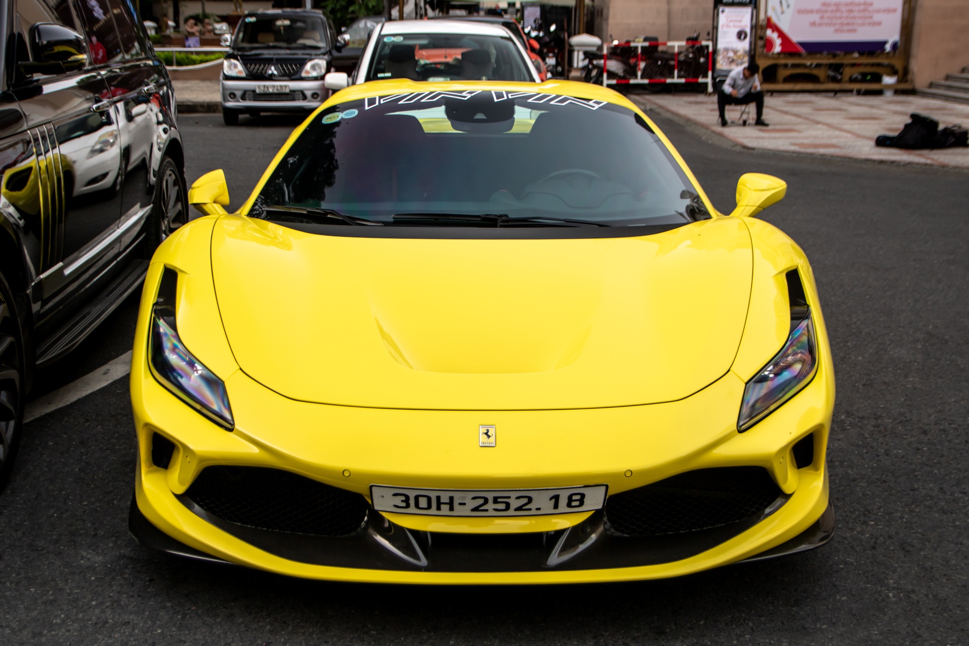 Ferrari F8 Spider anh 10