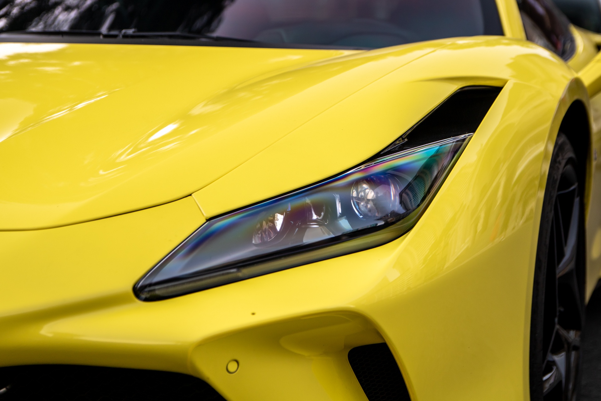 Ferrari F8 Spider anh 4