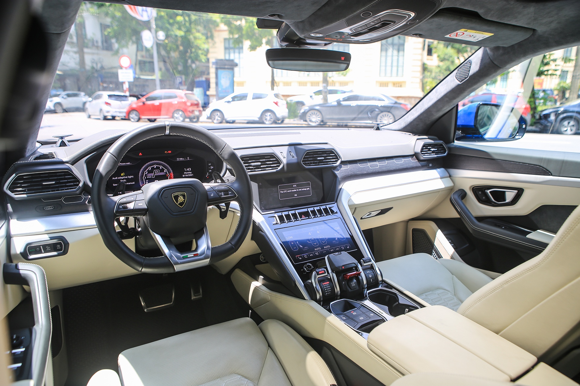 Lamborghini Urus anh 5