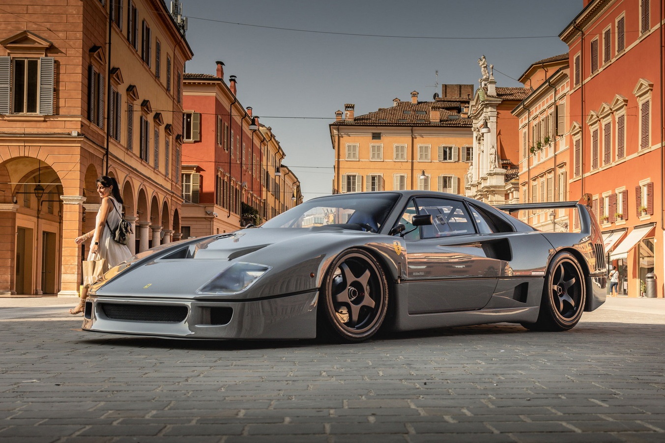 Ferrari F40 Competizione anh 3