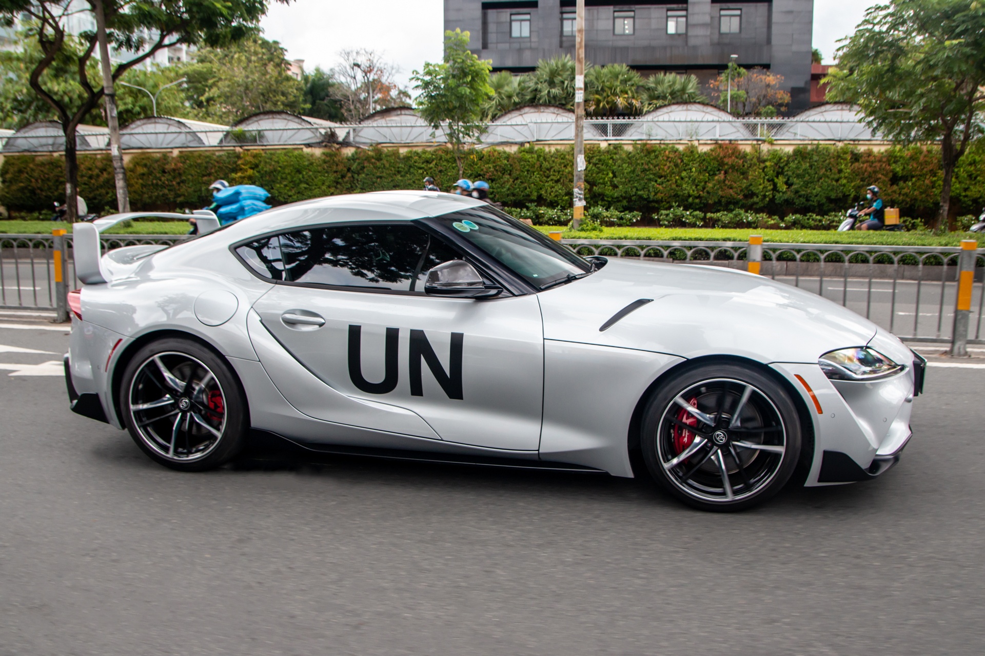 Ong Dang Le Nguyen Vu cam lai Toyota GR Supra doc nhat Viet Nam hinh anh