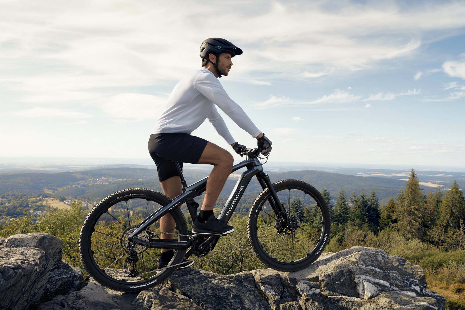 Phap tro cap cho nguoi dan mua xe dap dien neu ban oto xang hinh anh