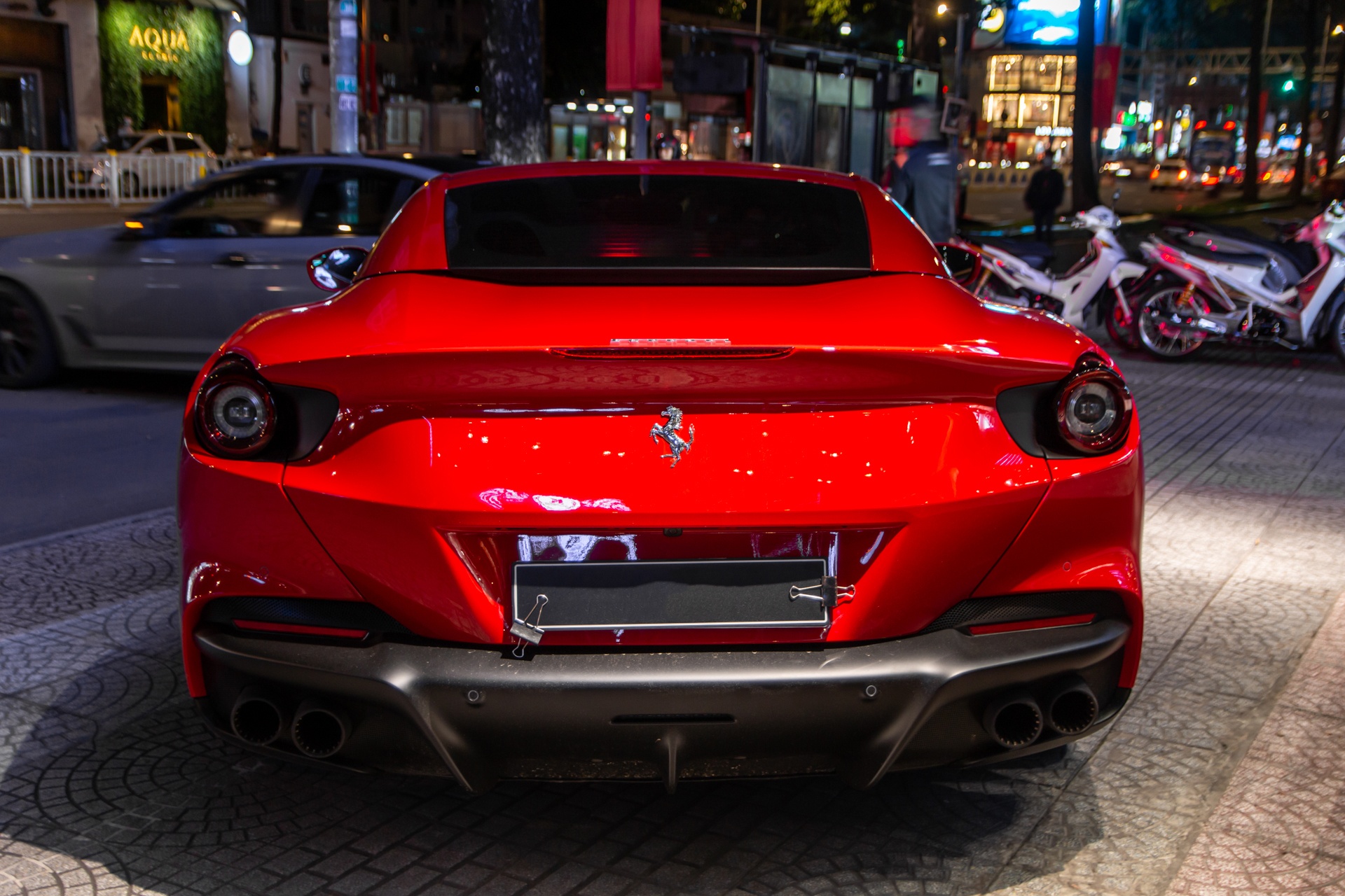Ferrari Portofino M anh 10