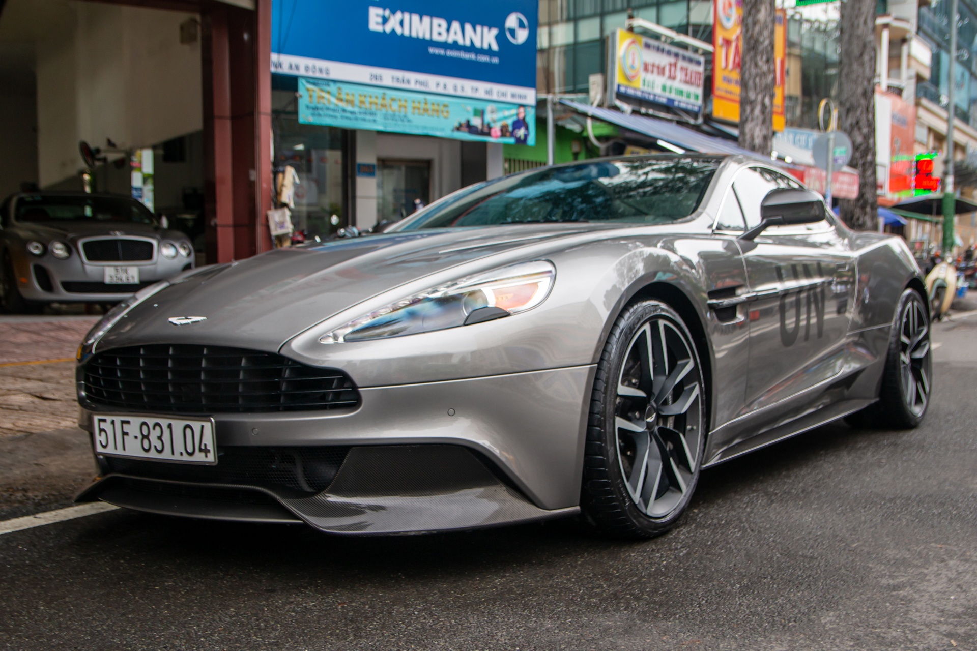 Aston Martin Vanquish ảnh 3 Aston Martin Vanquish anh 3