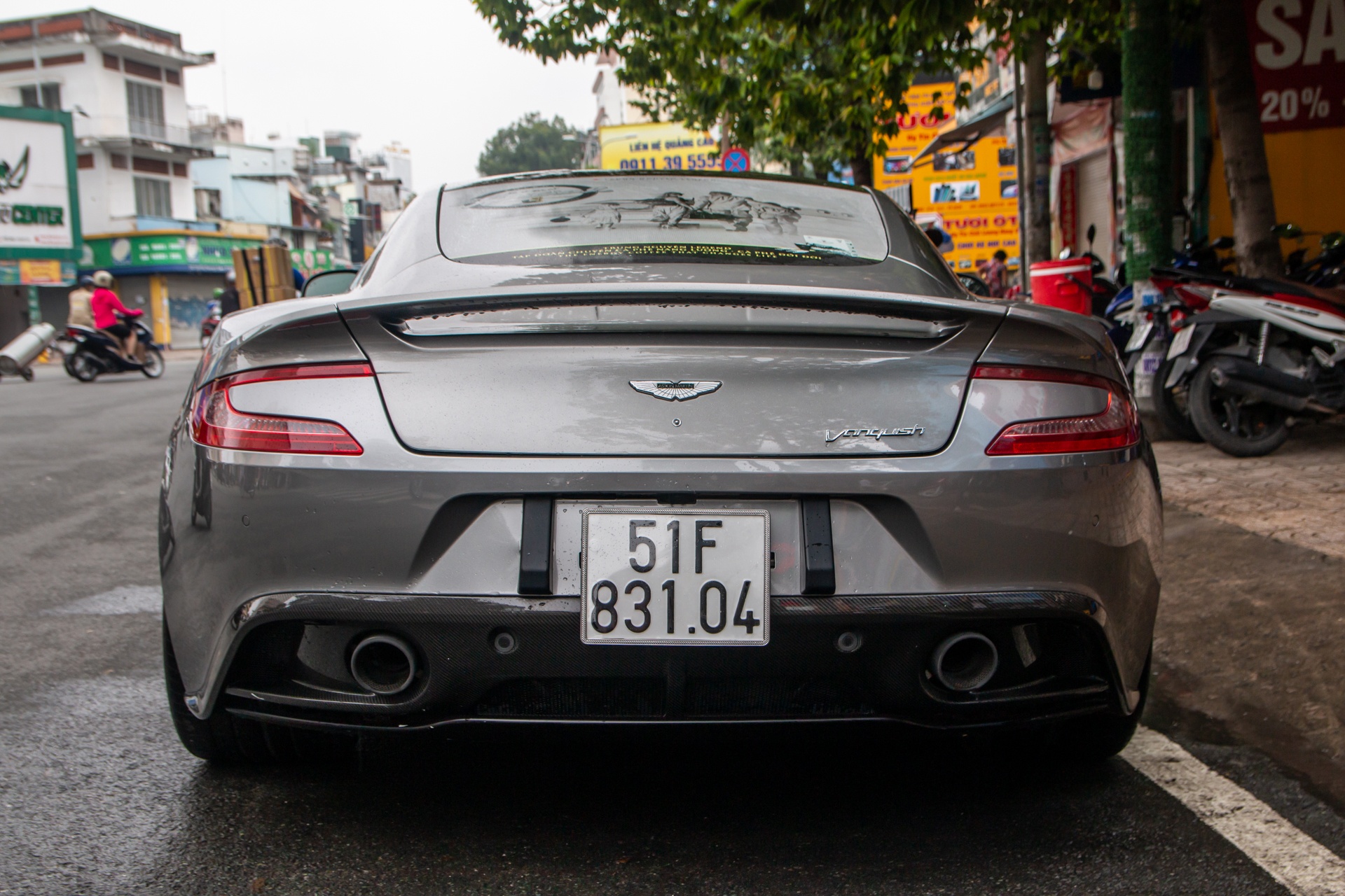 Aston Martin Vanquish ảnh 12 Aston Martin Vanquish anh 12