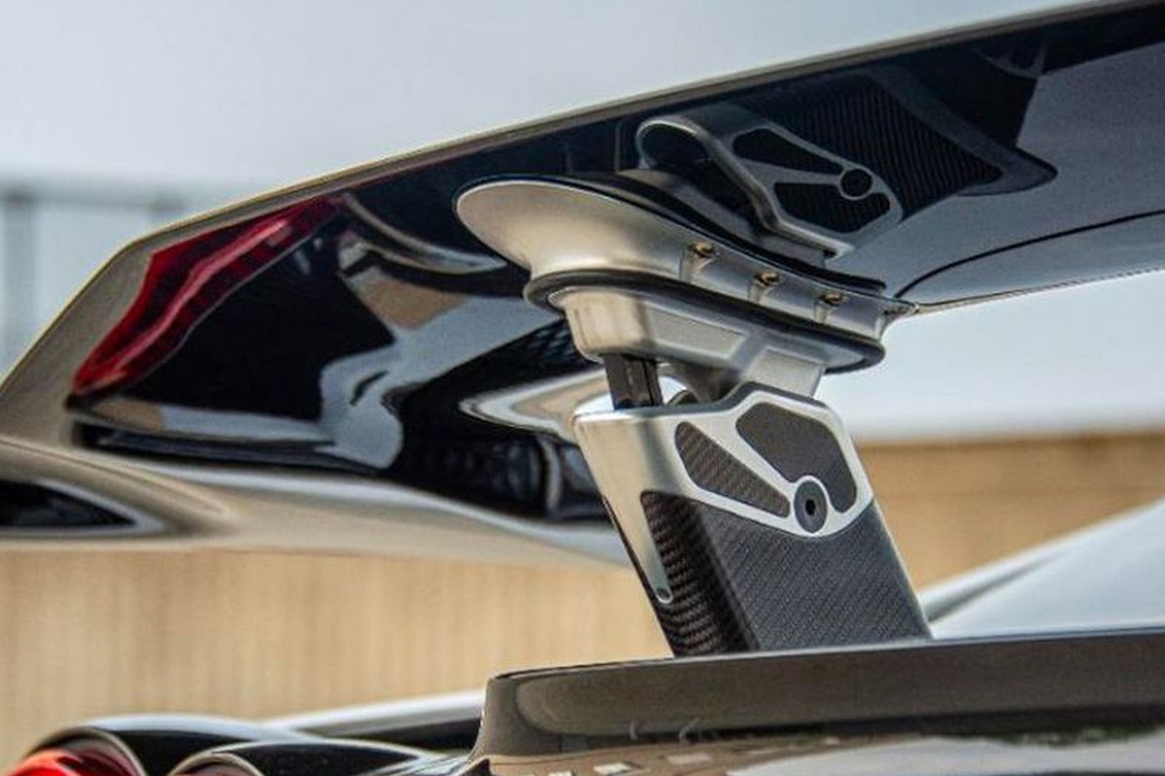 Nissan GT-R50 anh 10