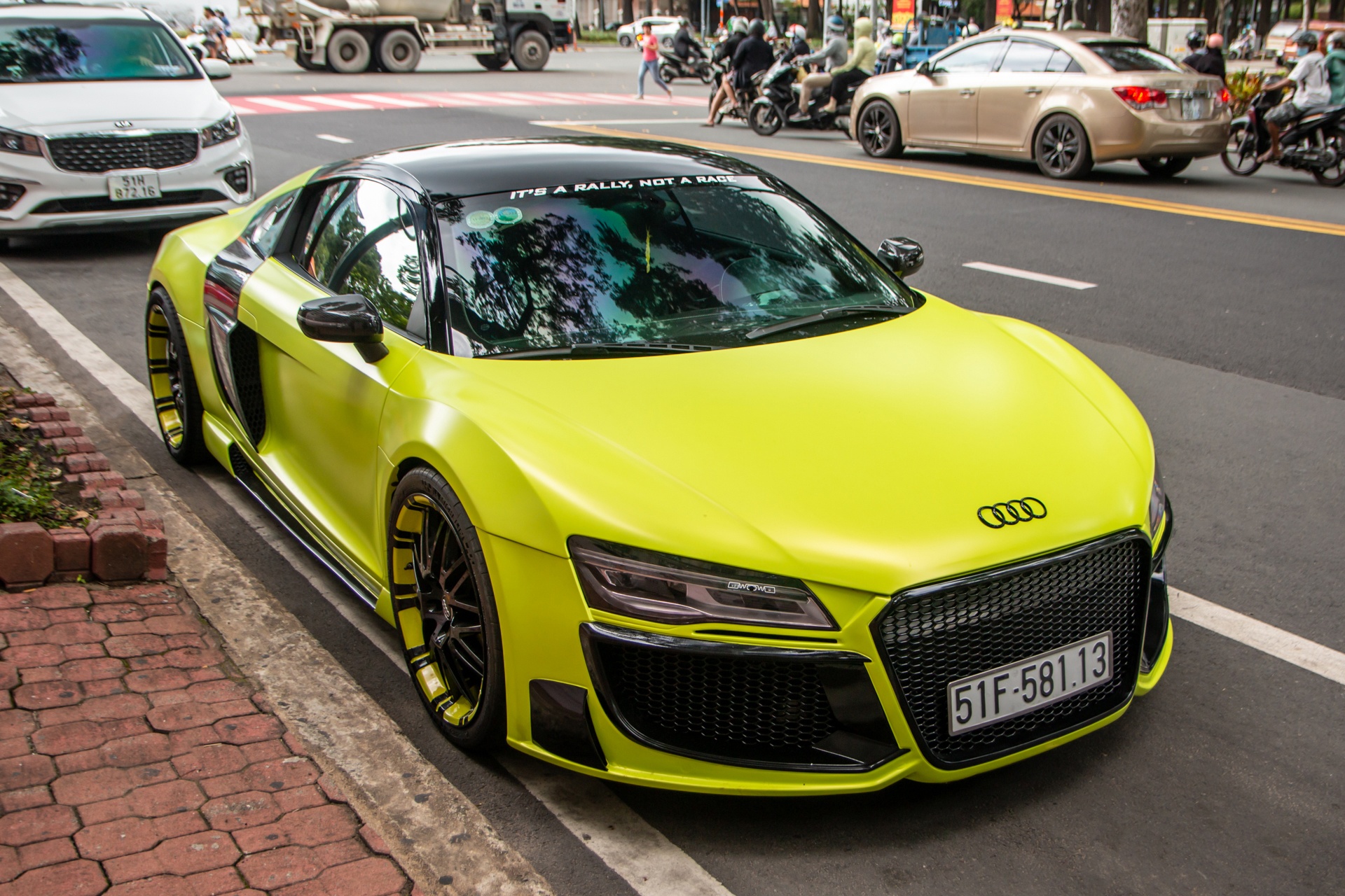 Audi R8 do Regula Tuning doc nhat Viet Nam tai xuat voi dien mao moi hinh anh