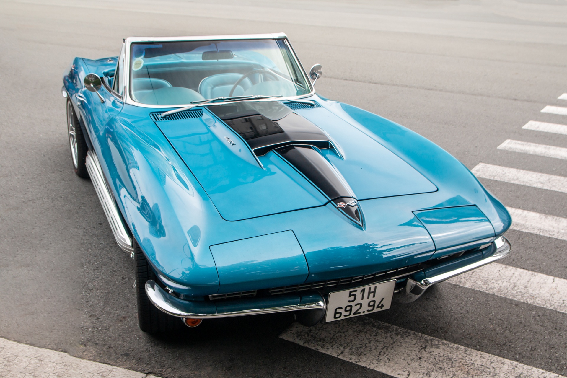 Chevrolet Corvette C2 Stingray anh 4
