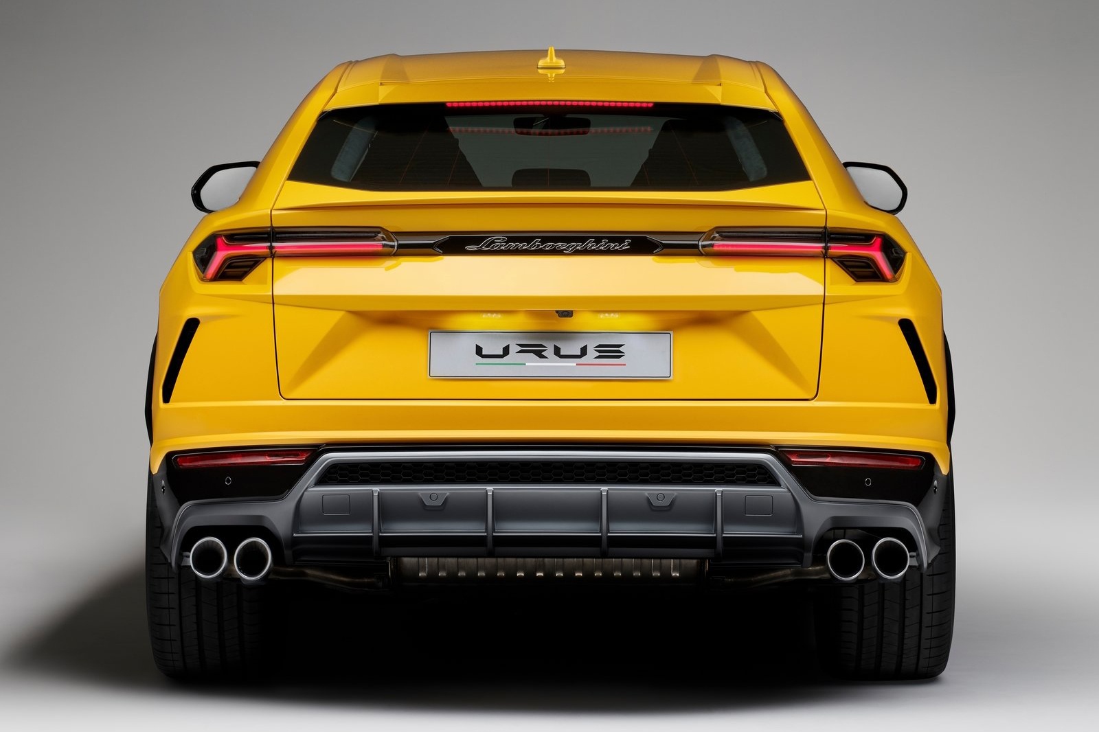 Lamborghini Urus S anh 5