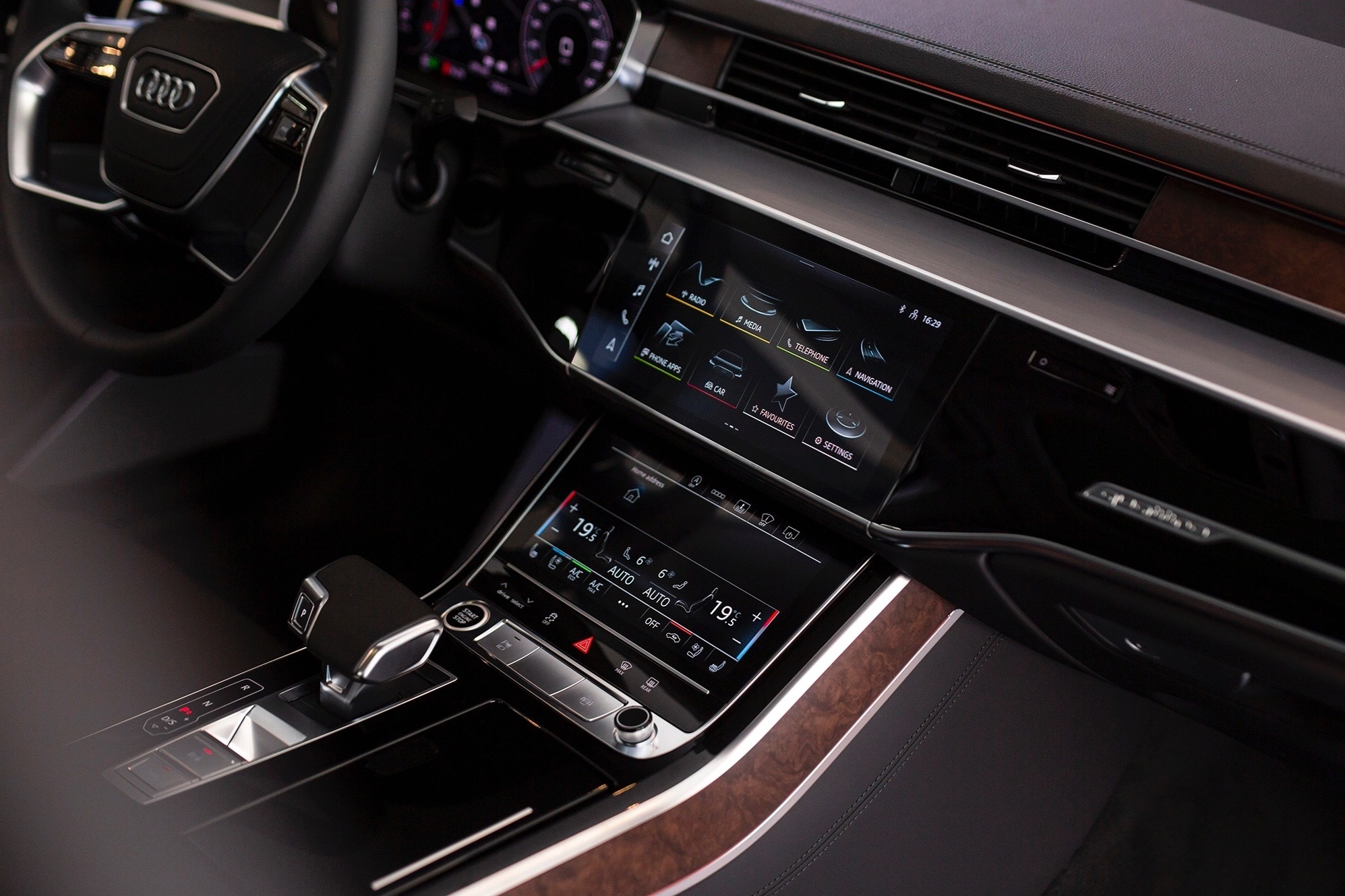 Nguyen Quoc Cuong anh 9