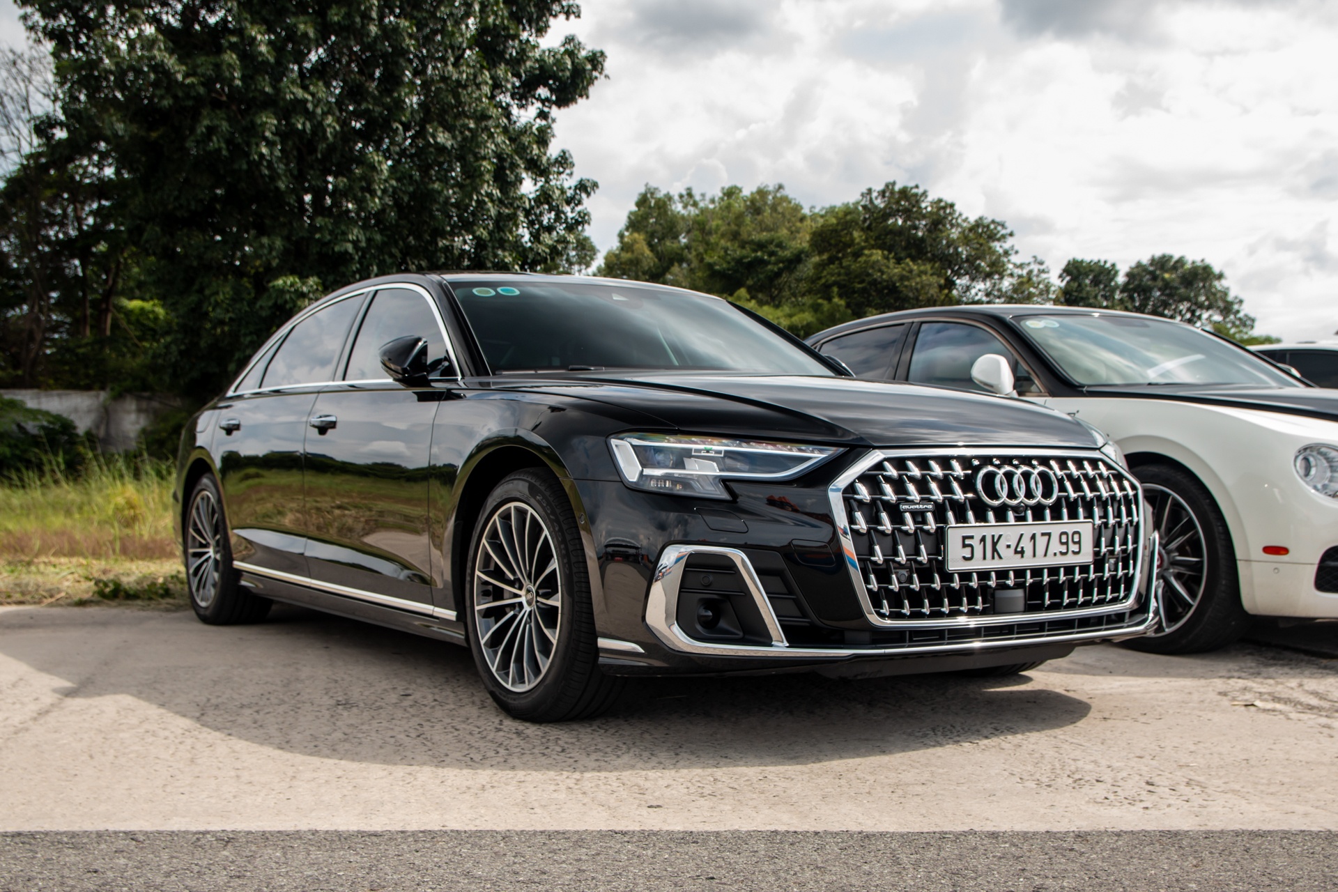 Can canh Audi A8L doi 2022 gia 6 ty dong cua ong Nguyen Quoc Cuong hinh anh