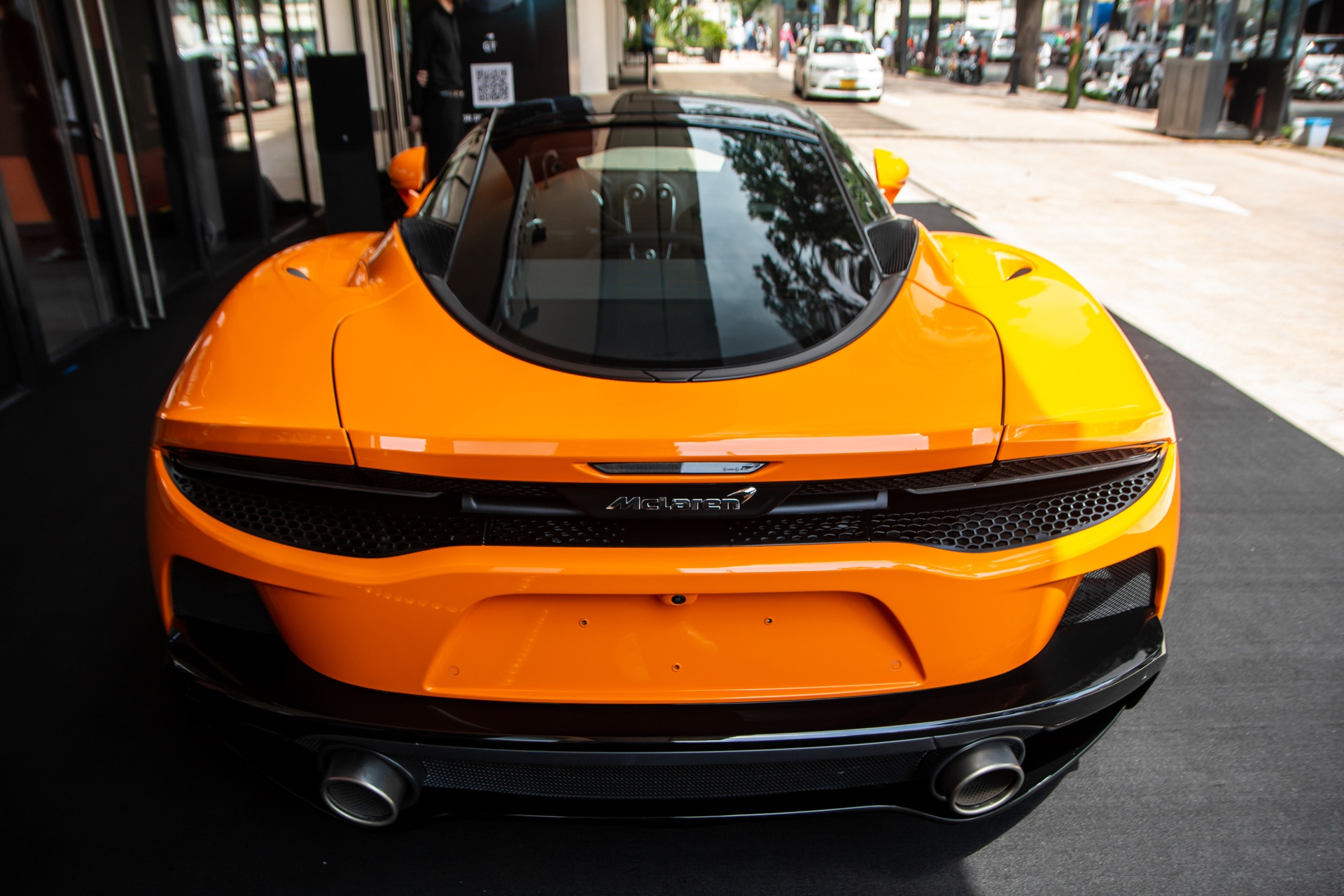 McLaren GT anh 4