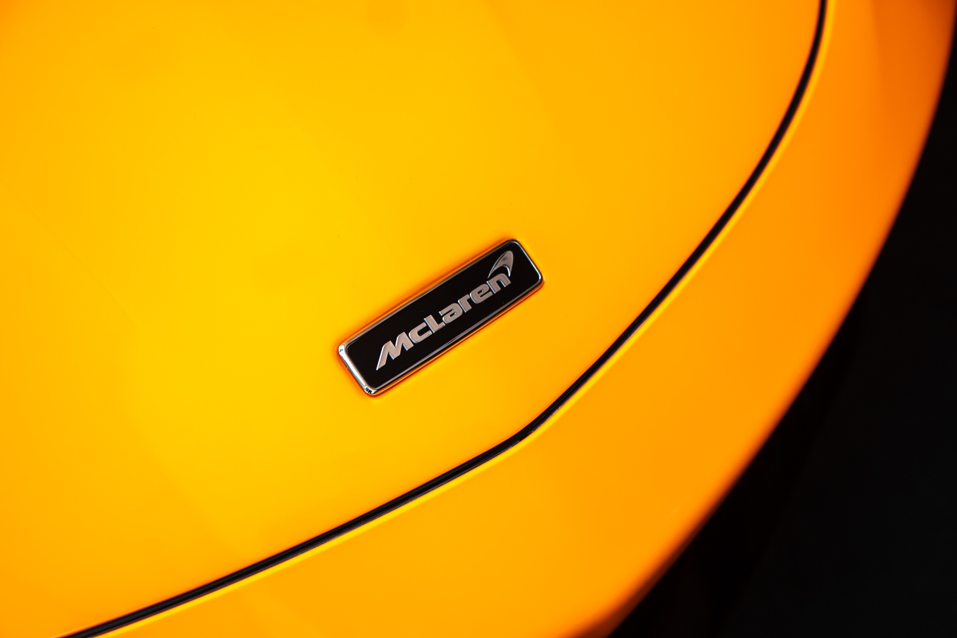 McLaren GT anh 11