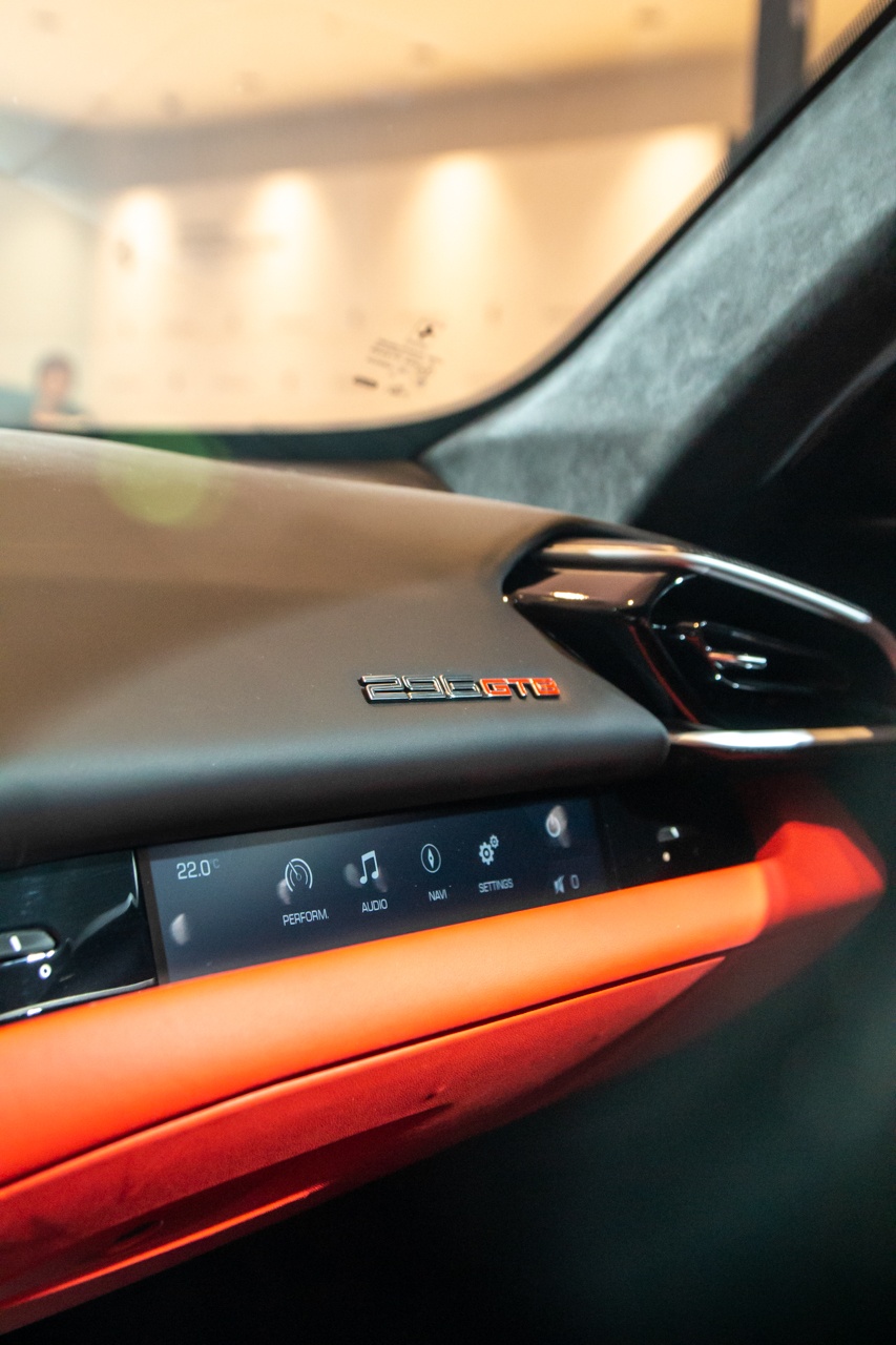 Ferrari 296 GTB anh 31