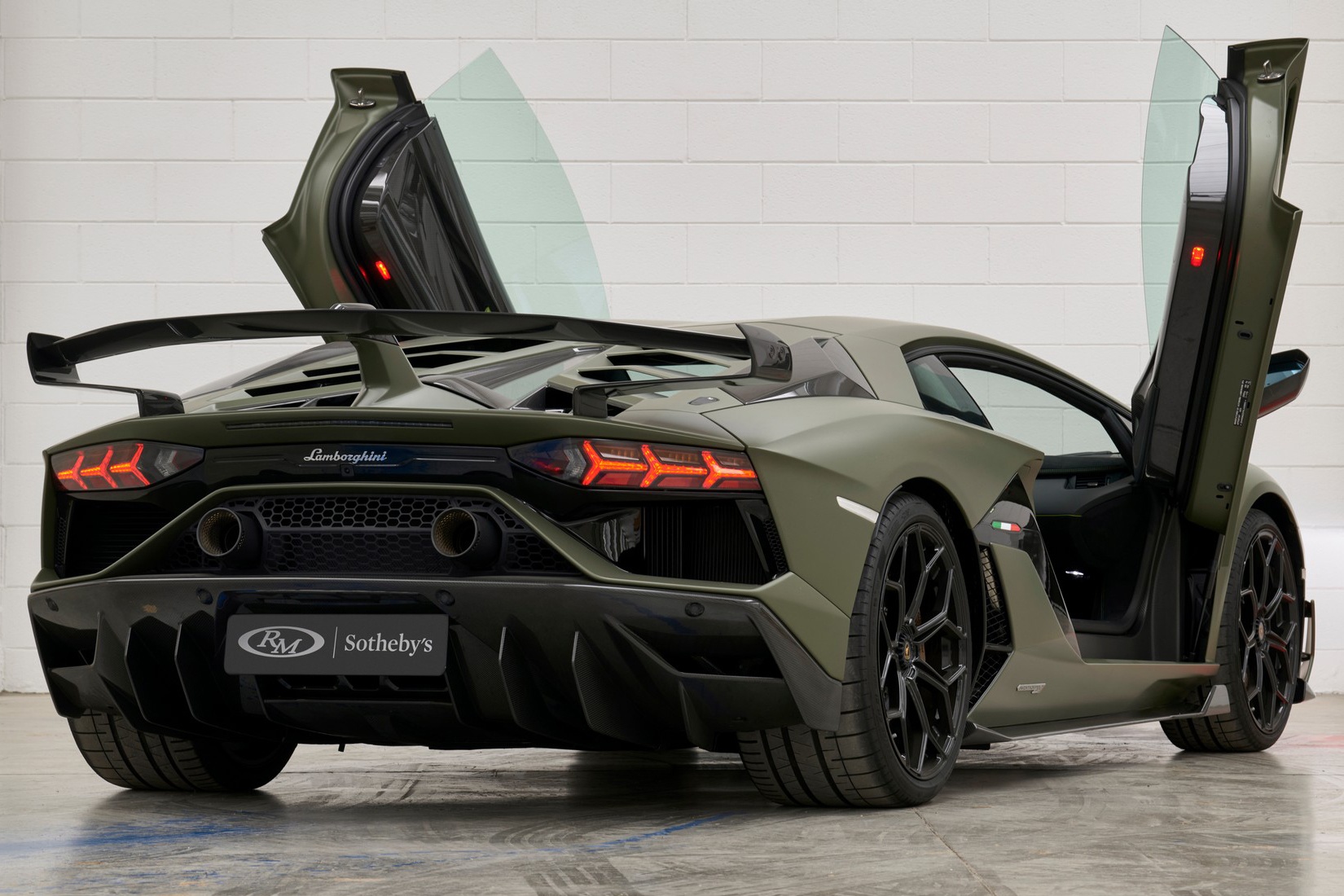 Lamborghini Aventador SVJ ảnh 5 Lamborghini Aventador SVJ anh 5