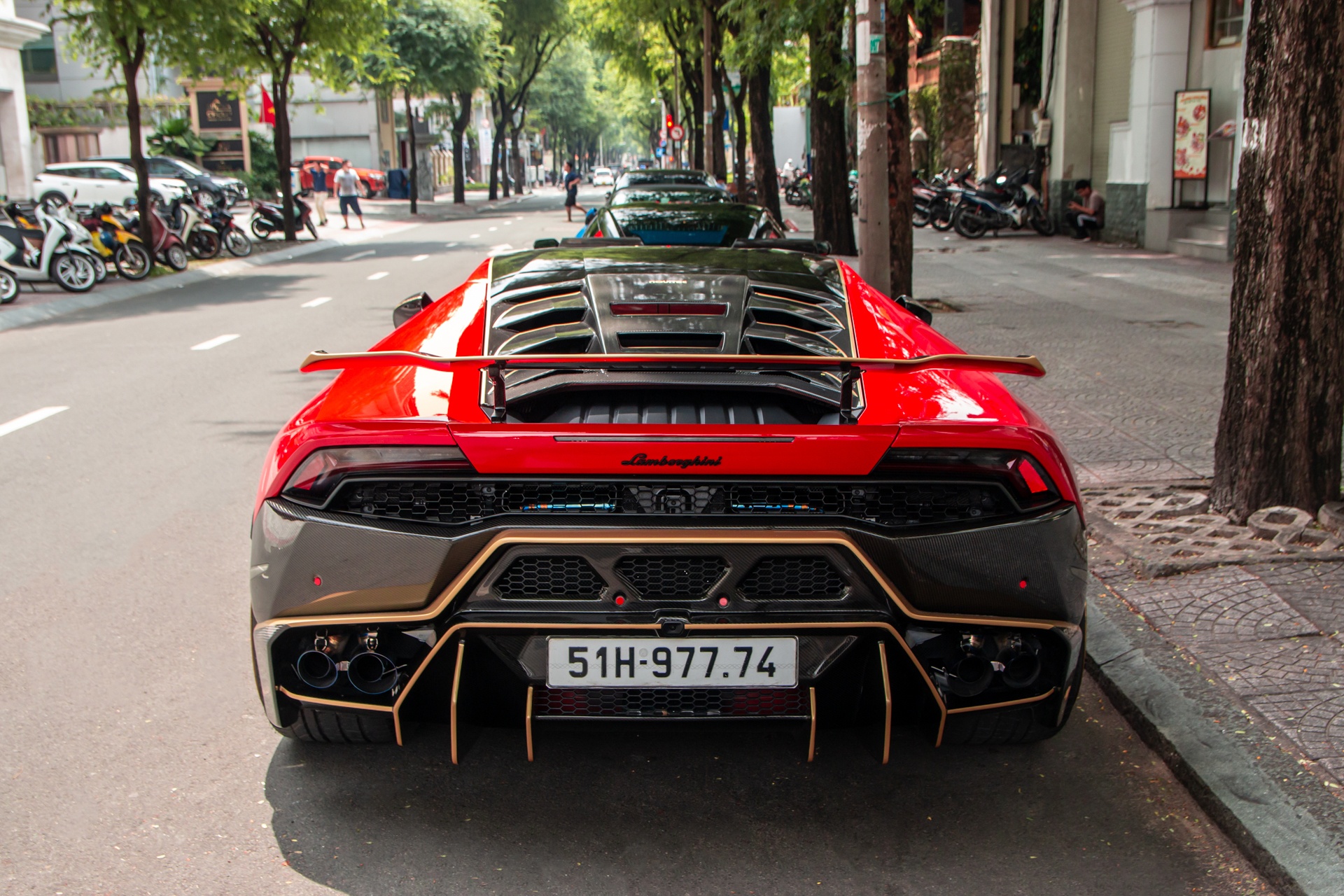 Lamborghini Huracan anh 3