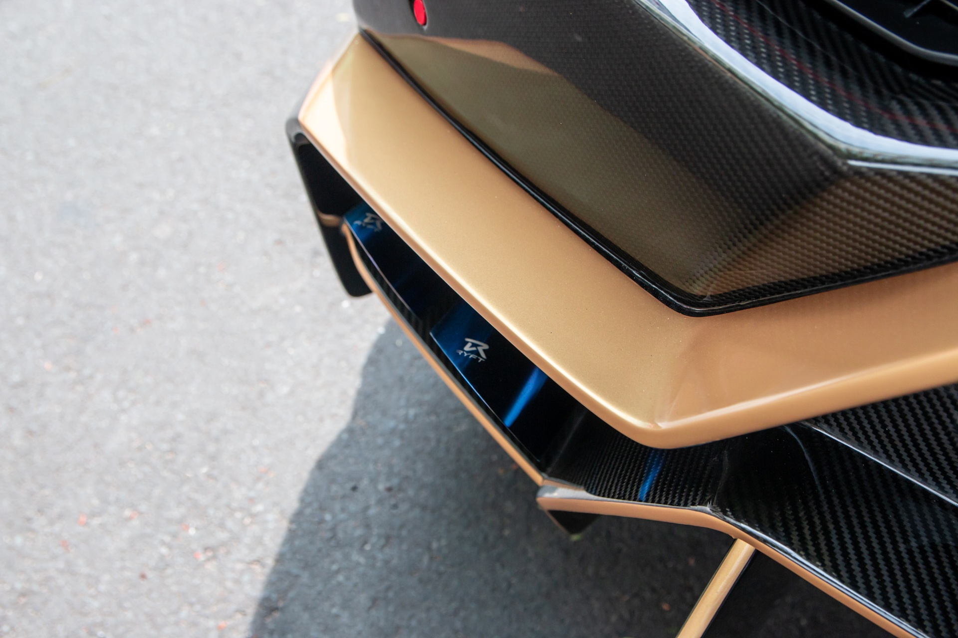 Lamborghini Huracan anh 5