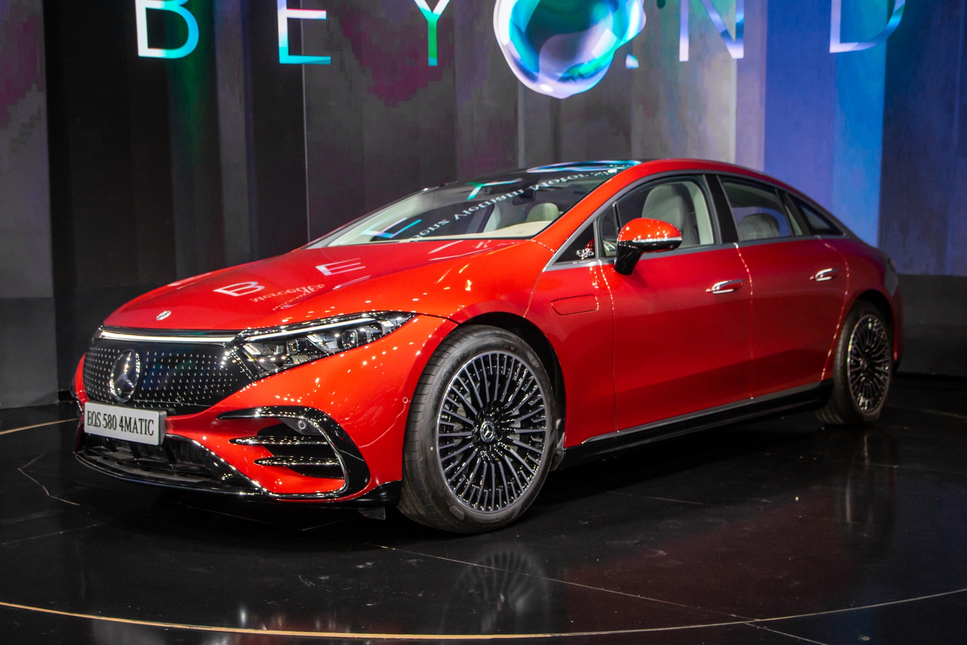 Mercedes-Benz EQS anh 2