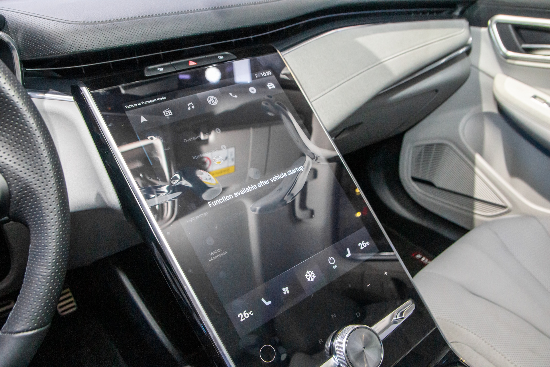 Chi tiet MG Marvel R anh 9