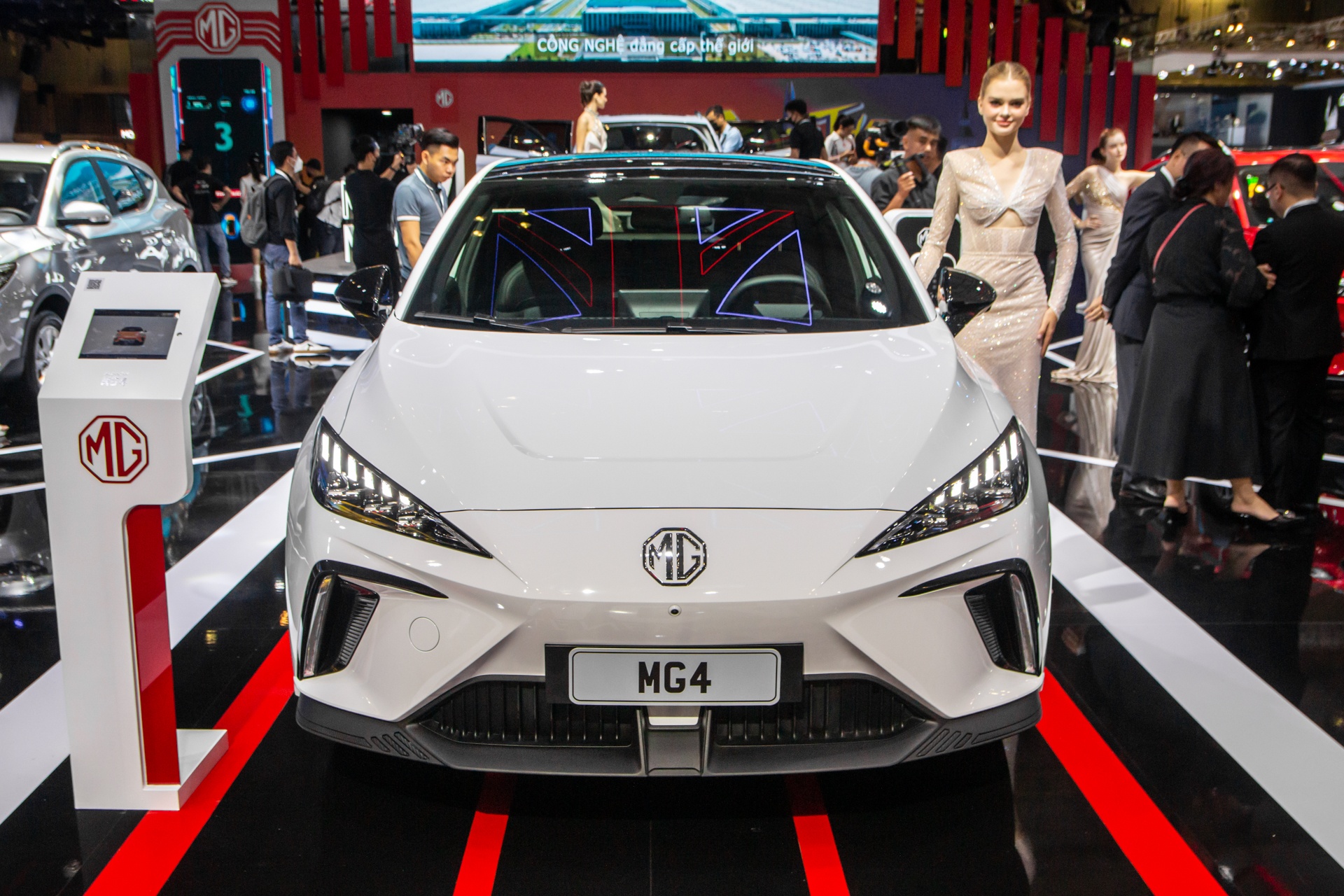 MG 4 anh 2