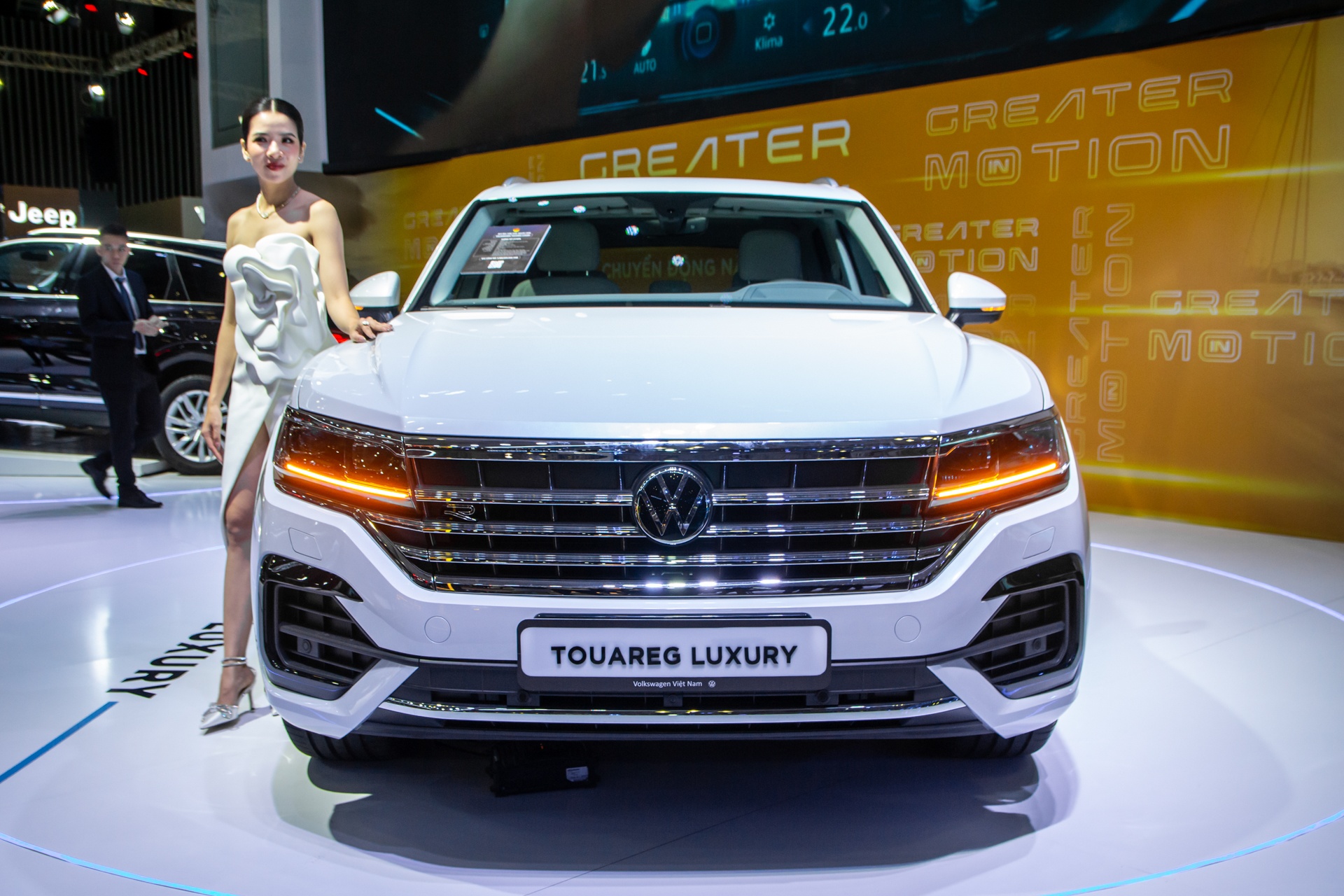Volkswagen Touareg anh 1