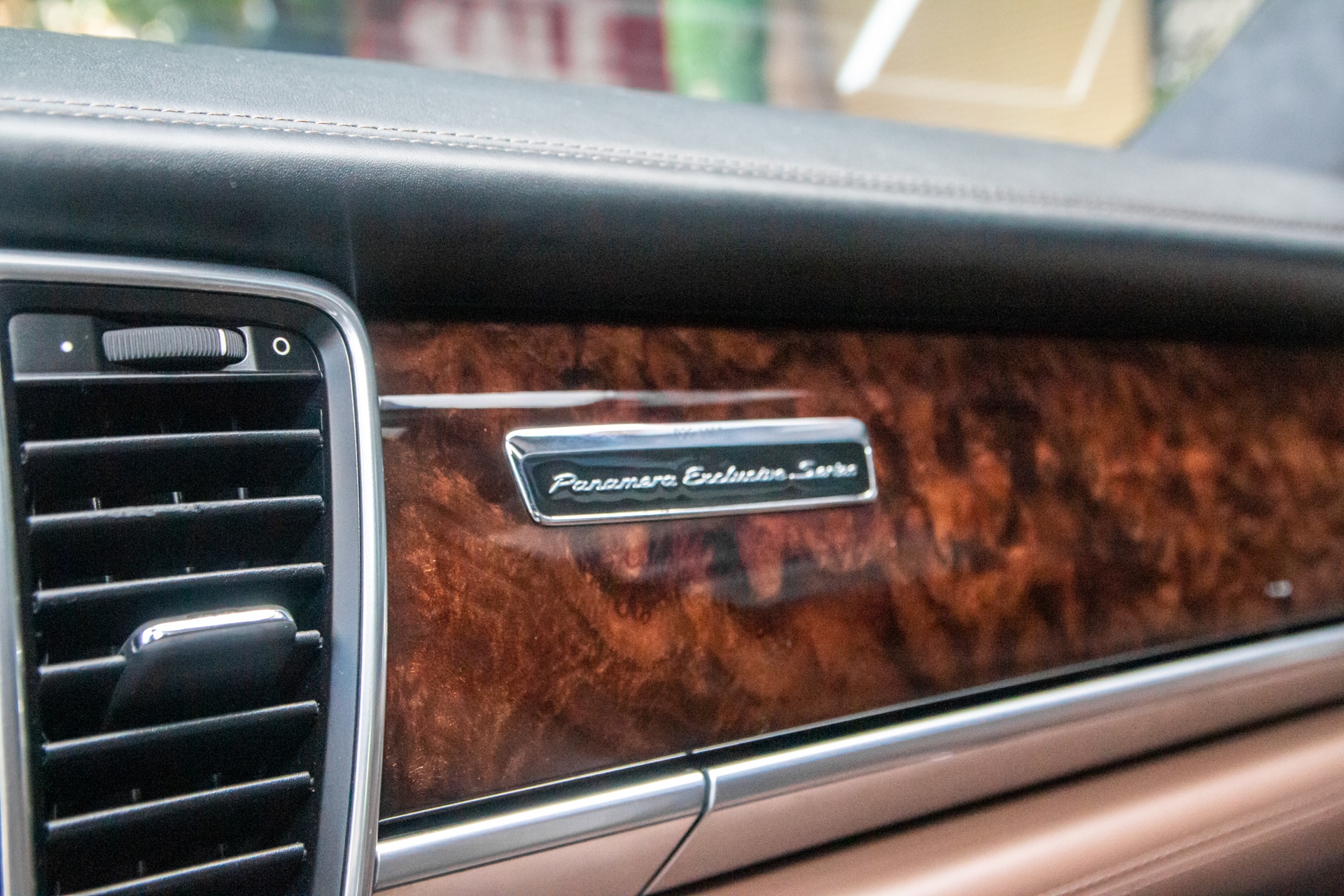 Porsche Panamera Turbo S Executive anh 9