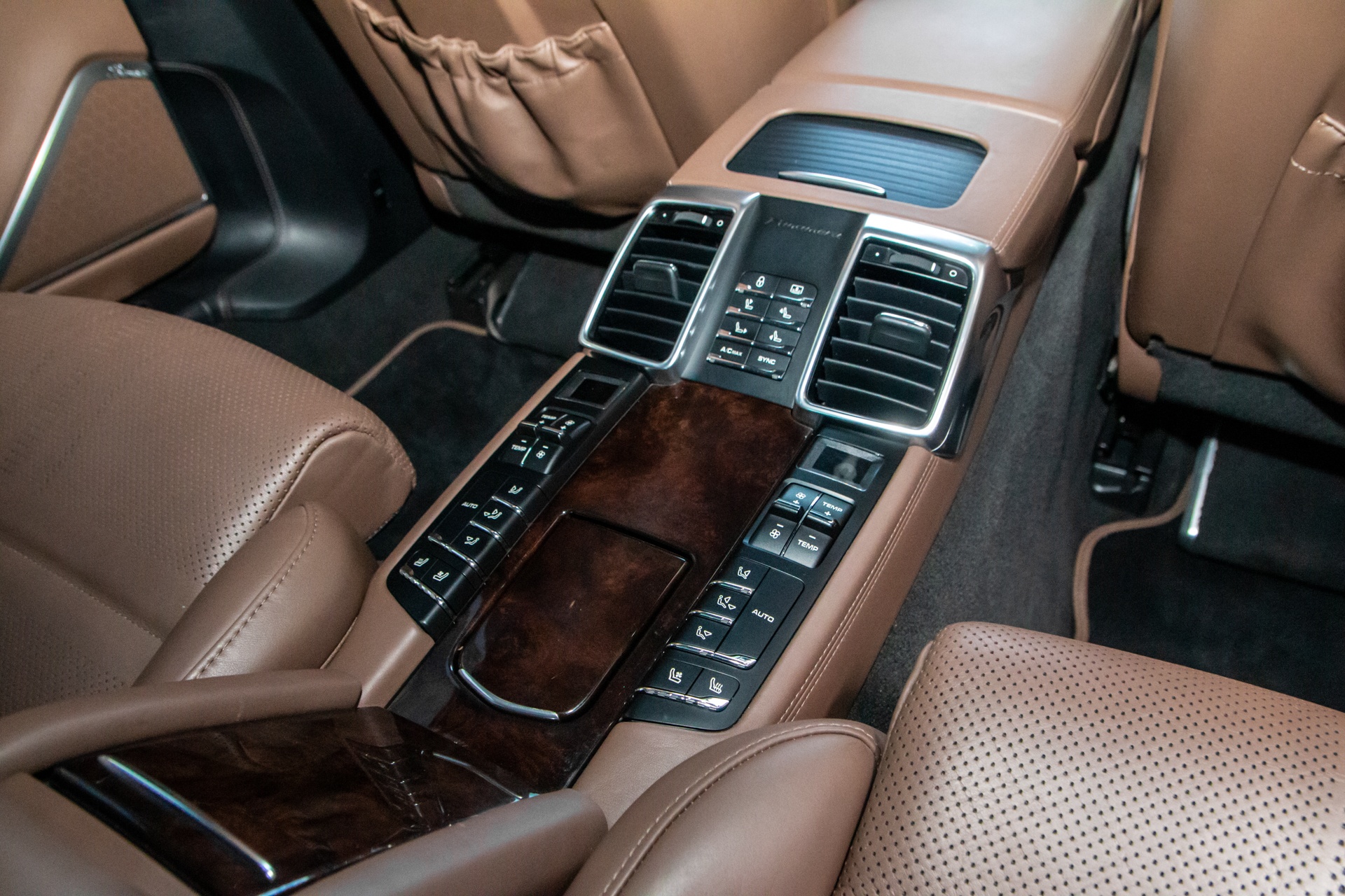 Porsche Panamera Turbo S Executive anh 14