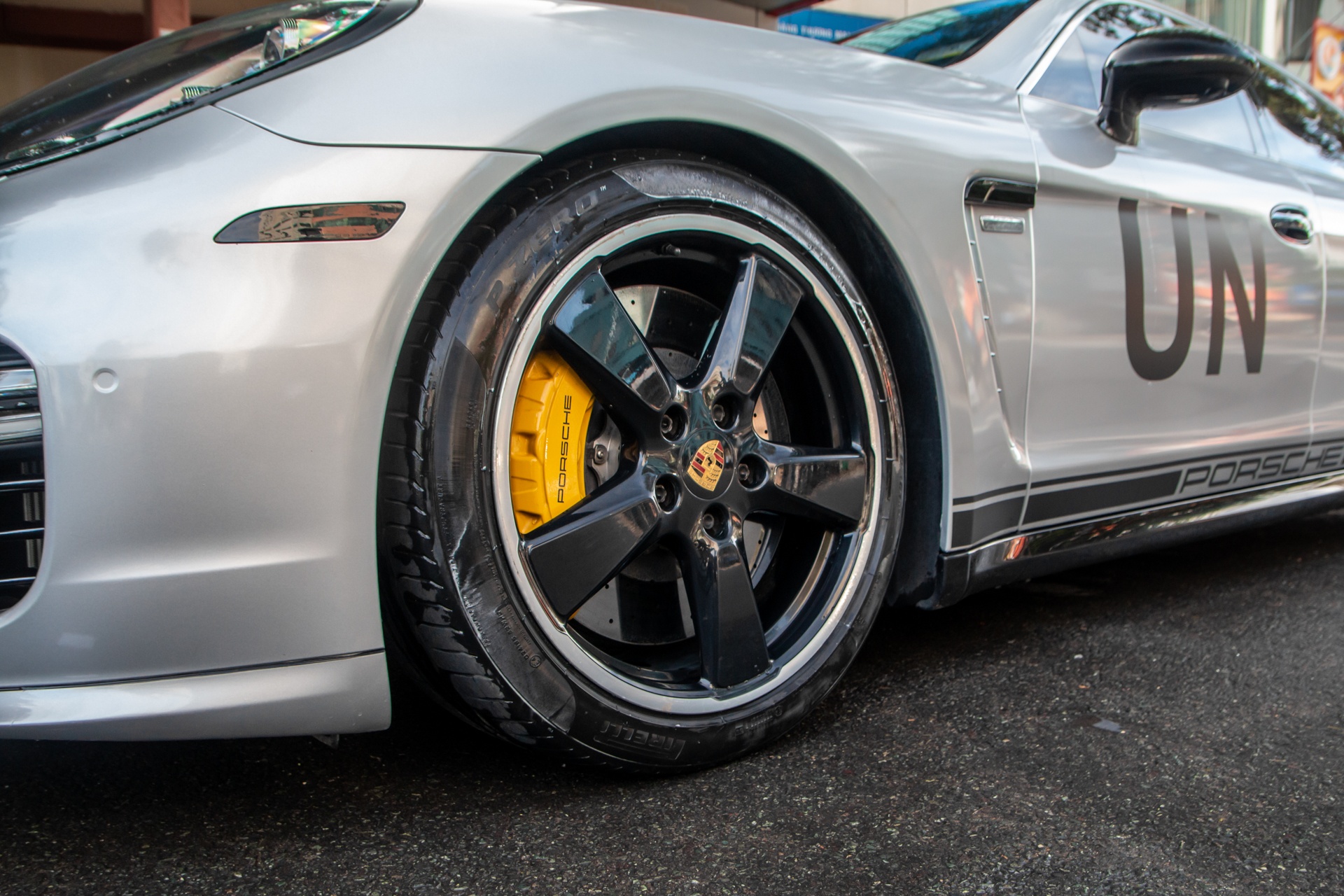 Porsche Panamera Turbo S Executive anh 6