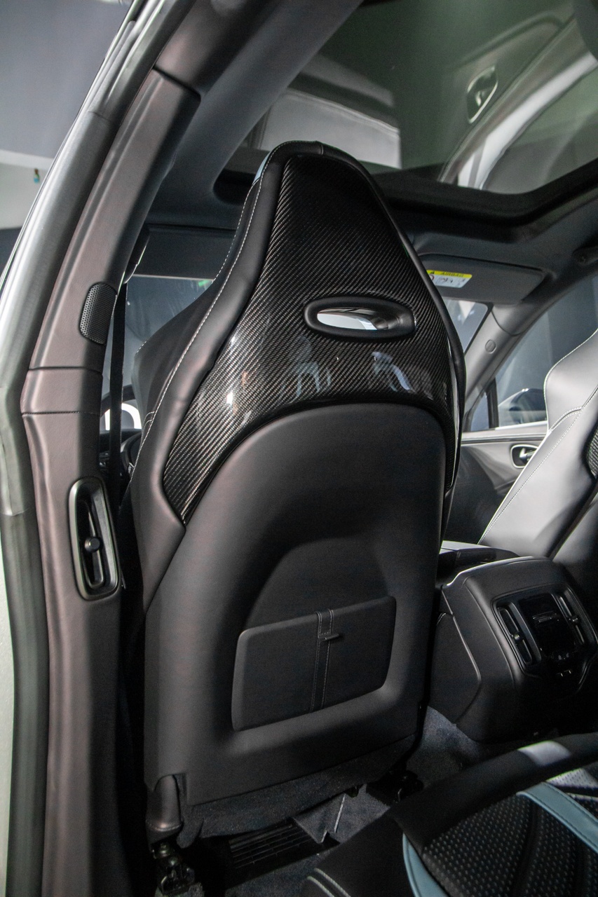 Aston Martin DBX707 anh 22