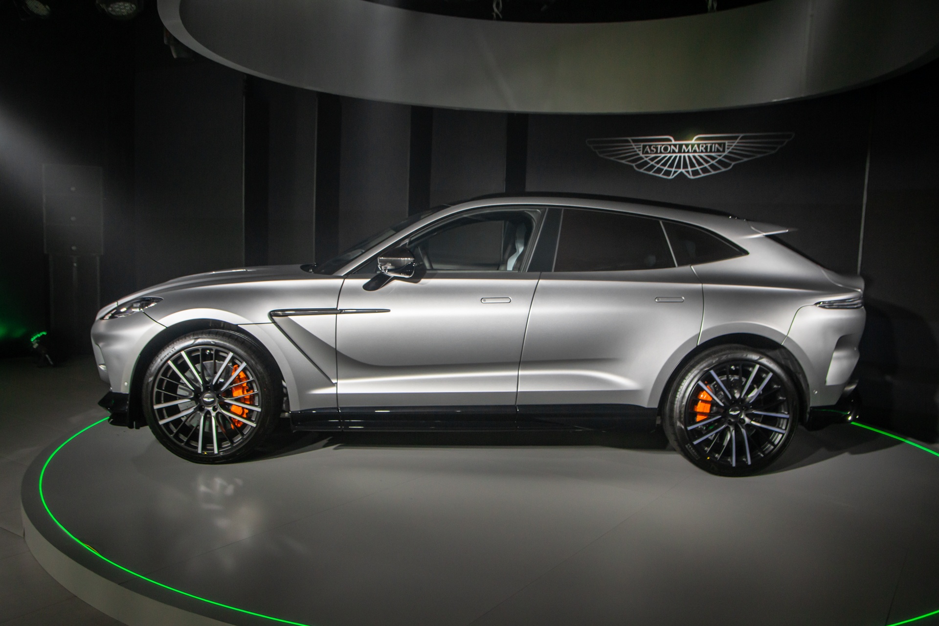 Aston Martin DBX707 anh 5