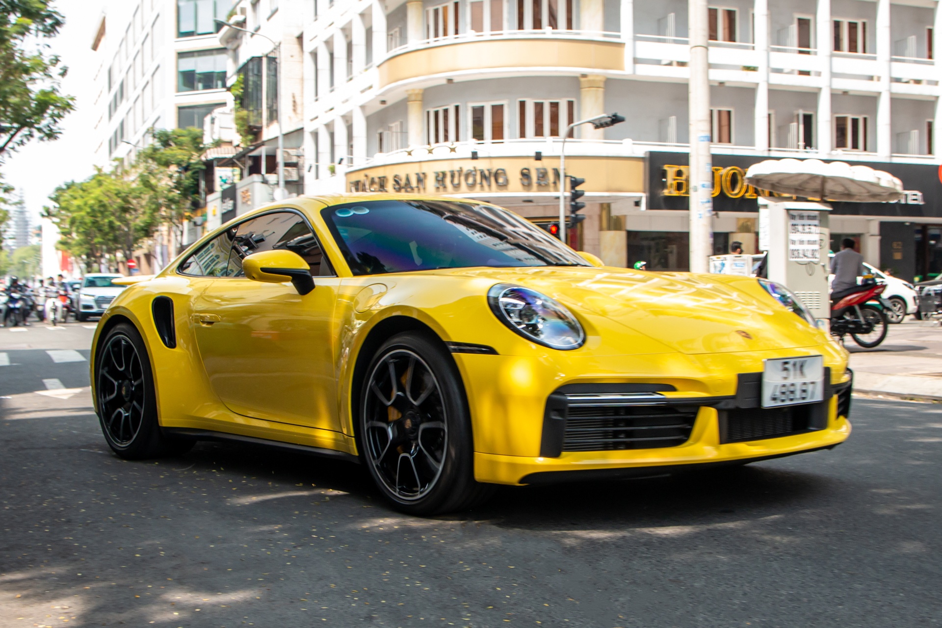 Porsche 911 Turbo S anh 10