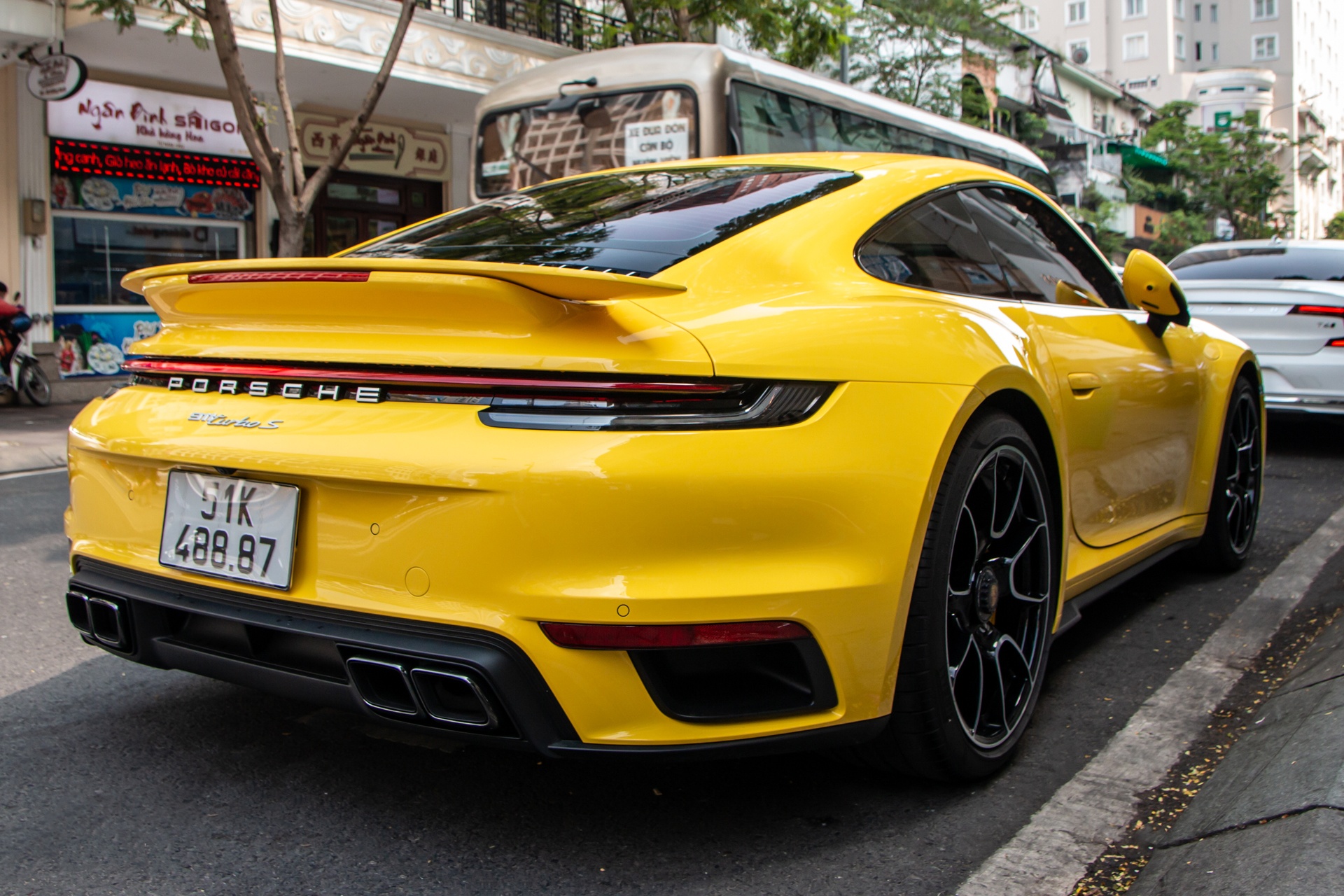 Porsche 911 Turbo S anh 9