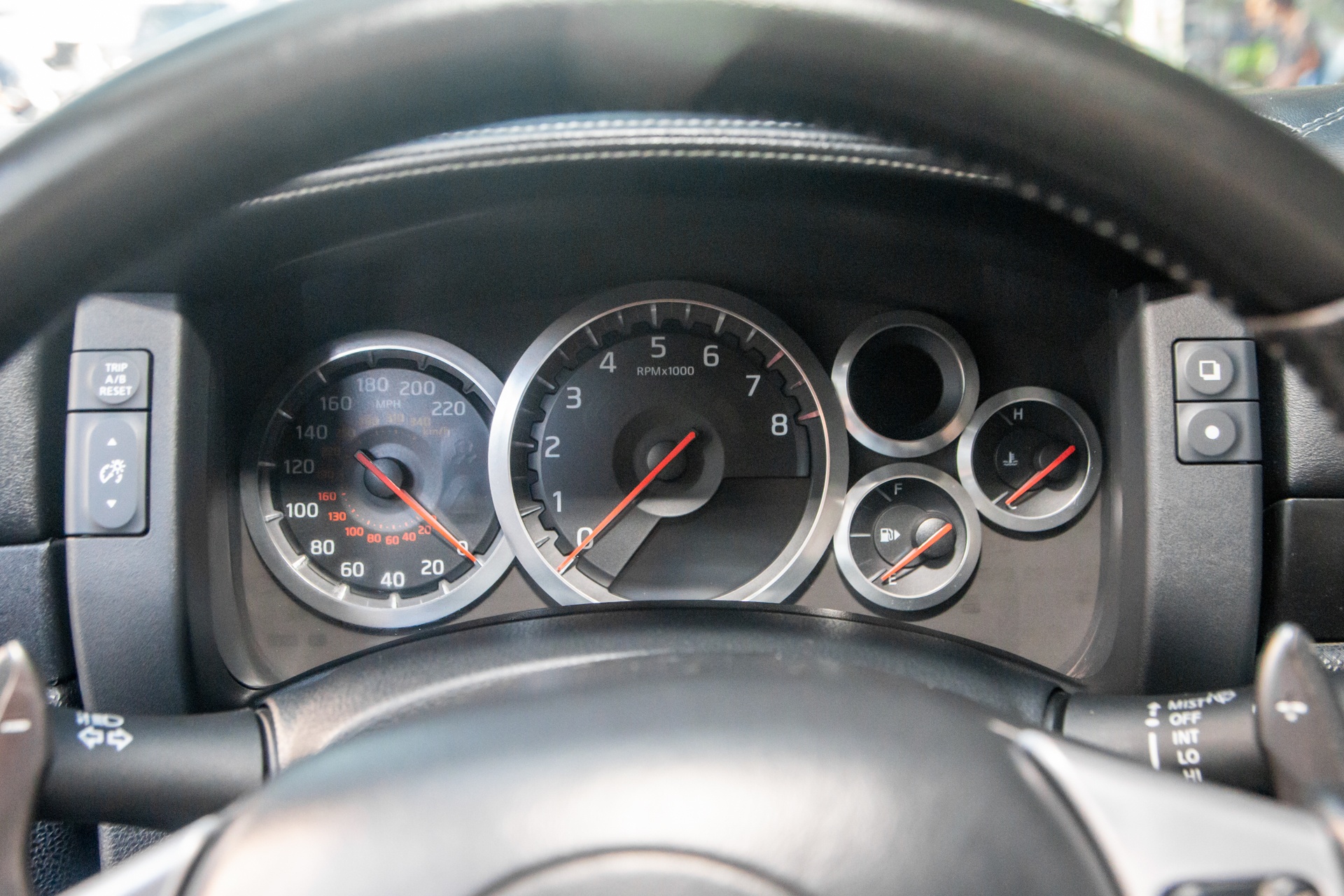 Nissan GT-R R35 anh 9