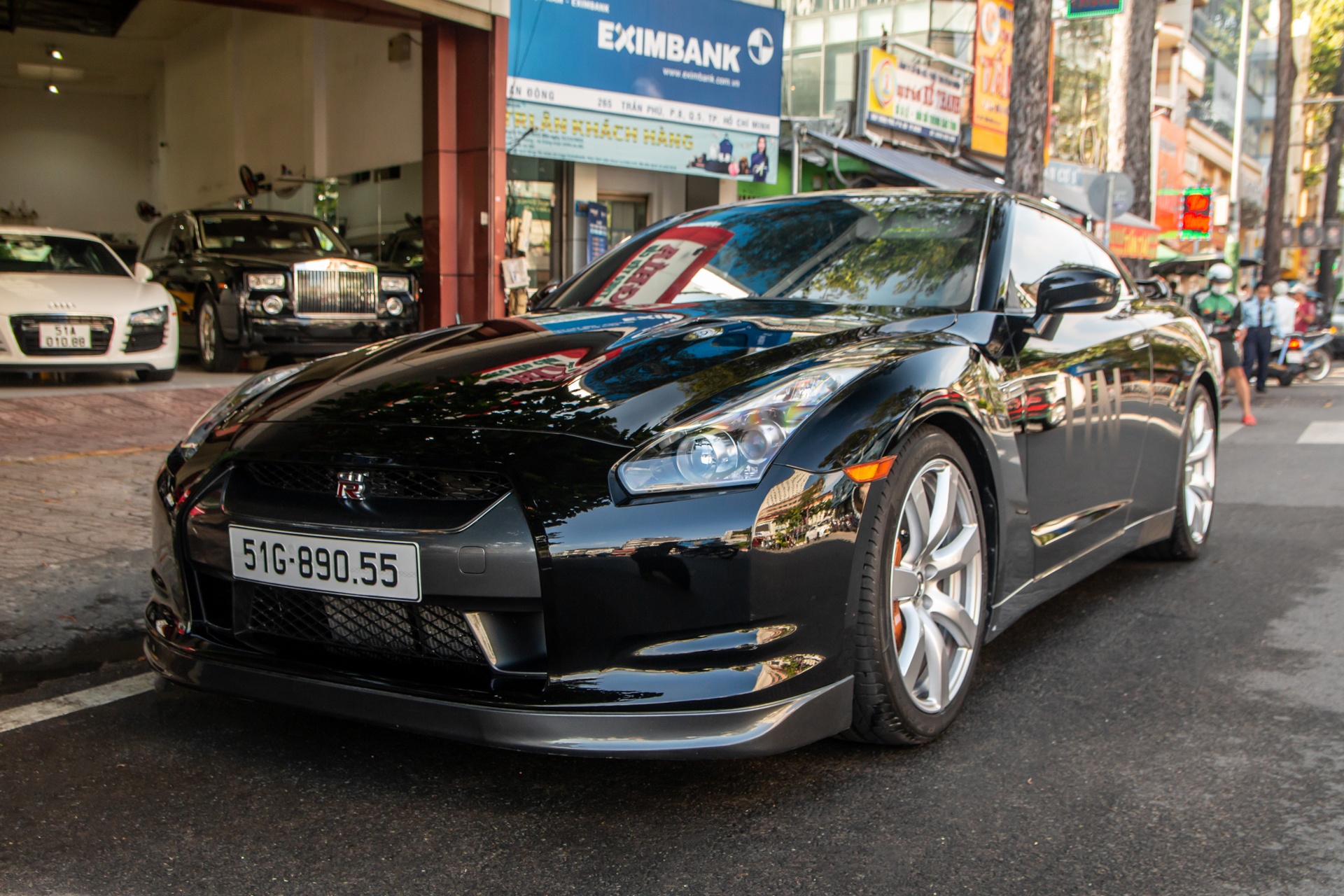 Nissan GT-R R35 anh 3